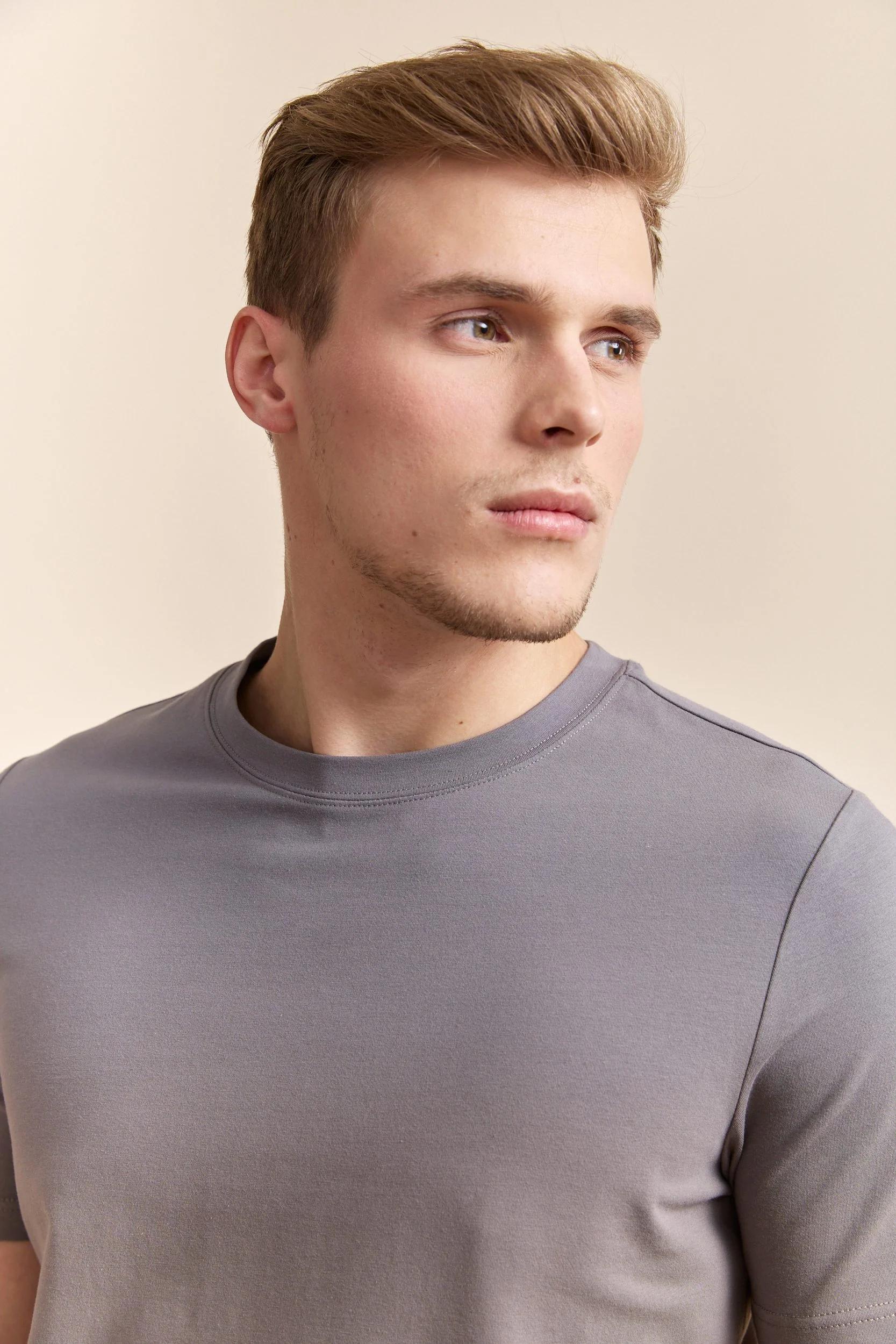 Basic crew neck t-shirt - Image 11