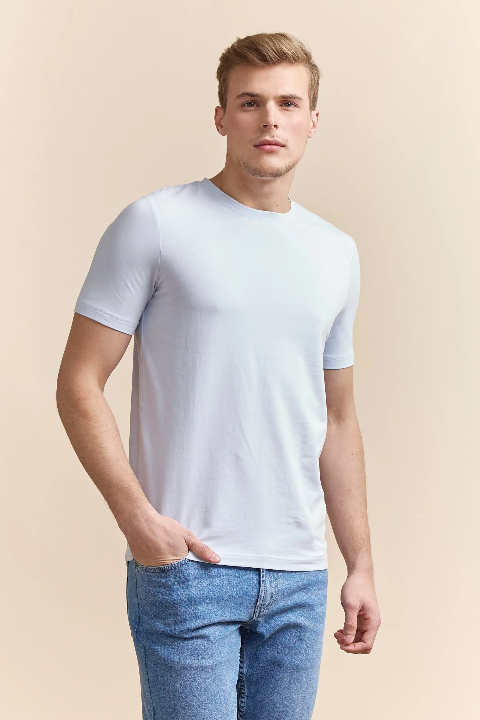 Basic crew neck t-shirt - Image 4