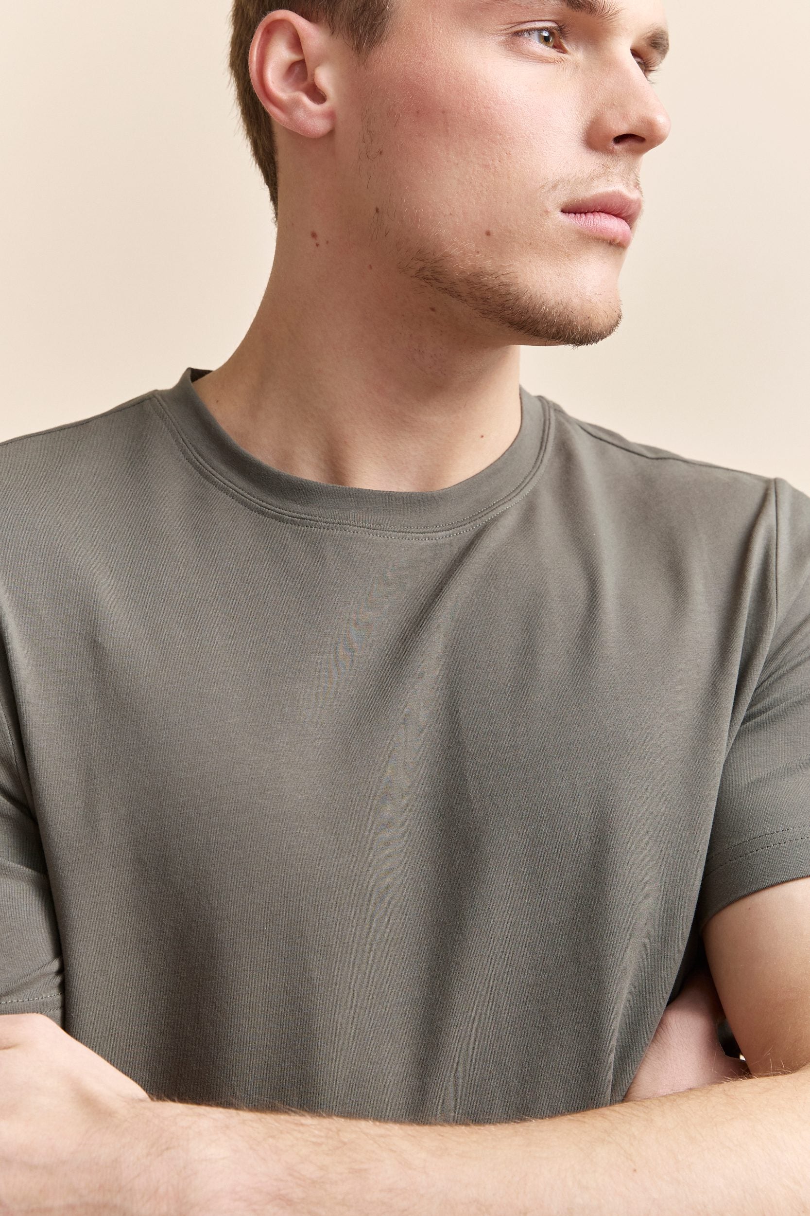 Basic crew neck t-shirt - Image 7