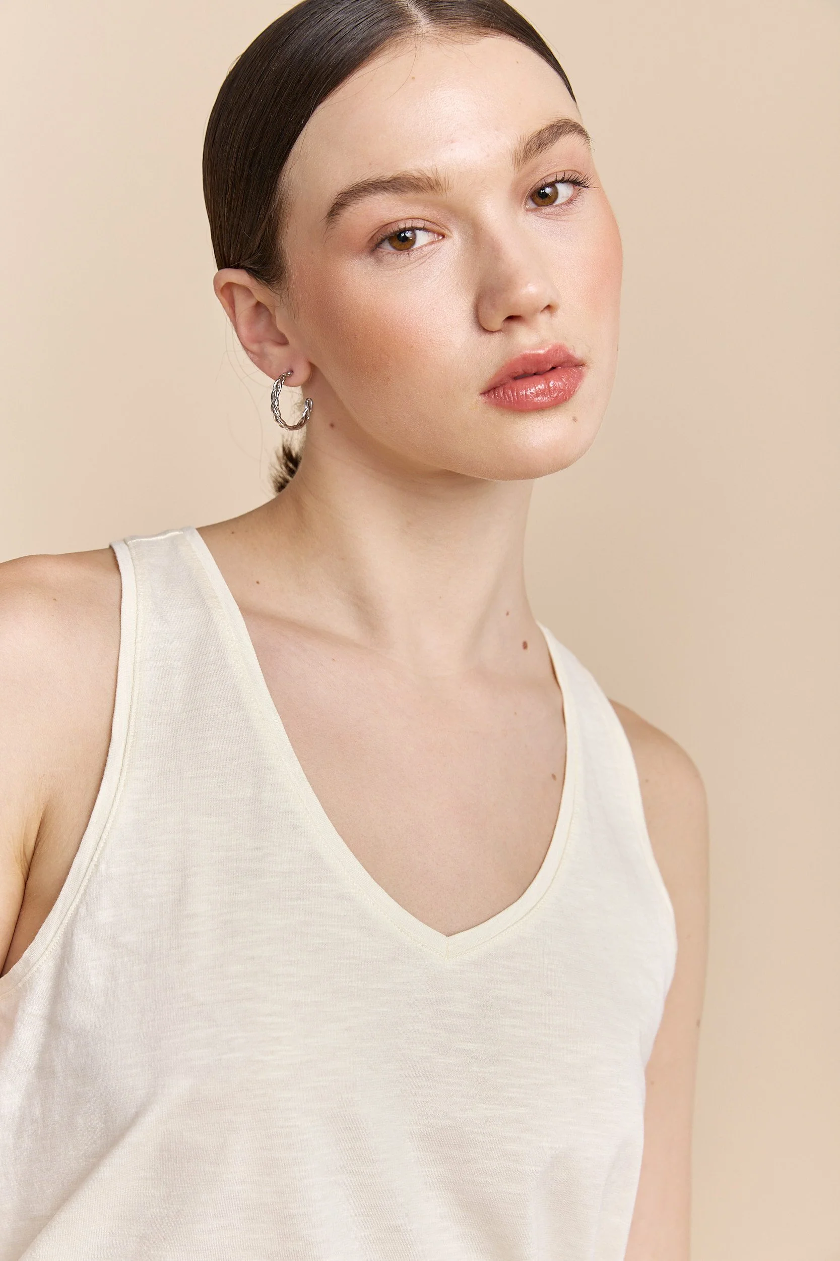 Basic V neck cami - Image 10