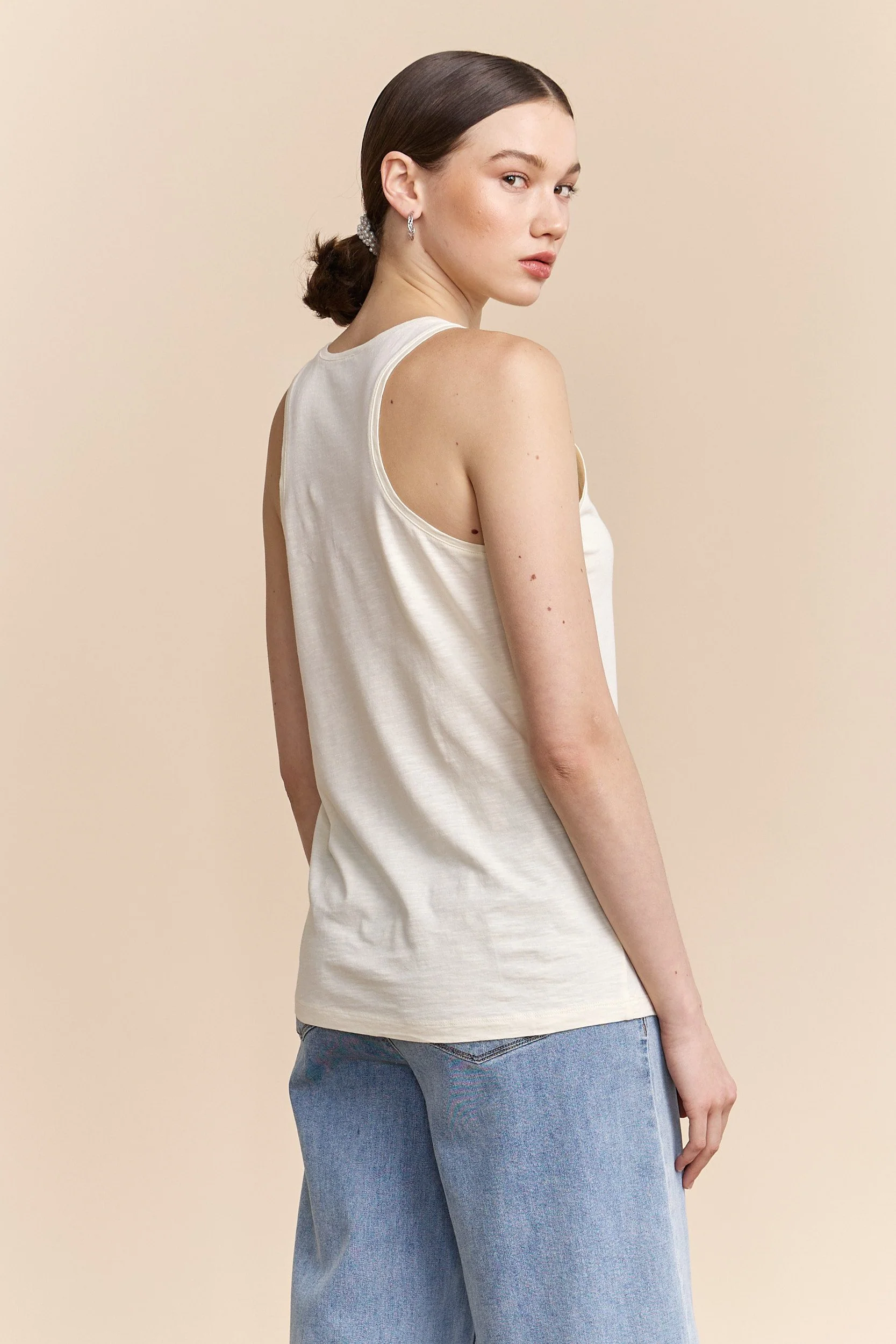 Basic V neck cami - Image 9