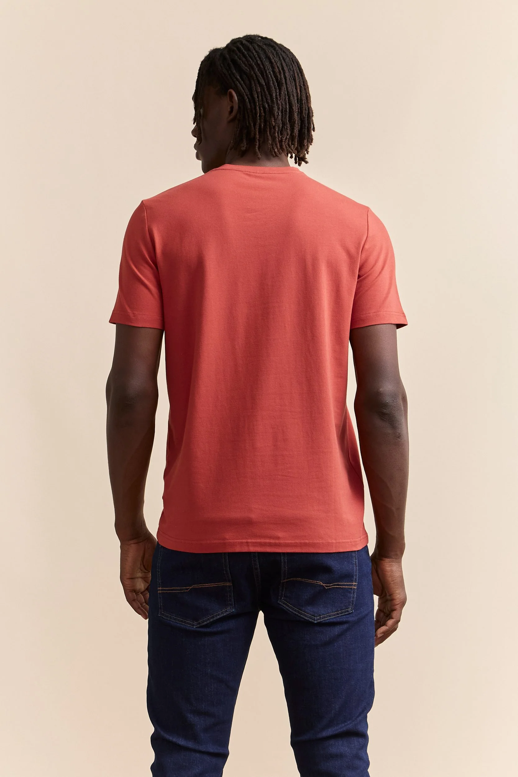 Basic V neck T-shirt - Image 8