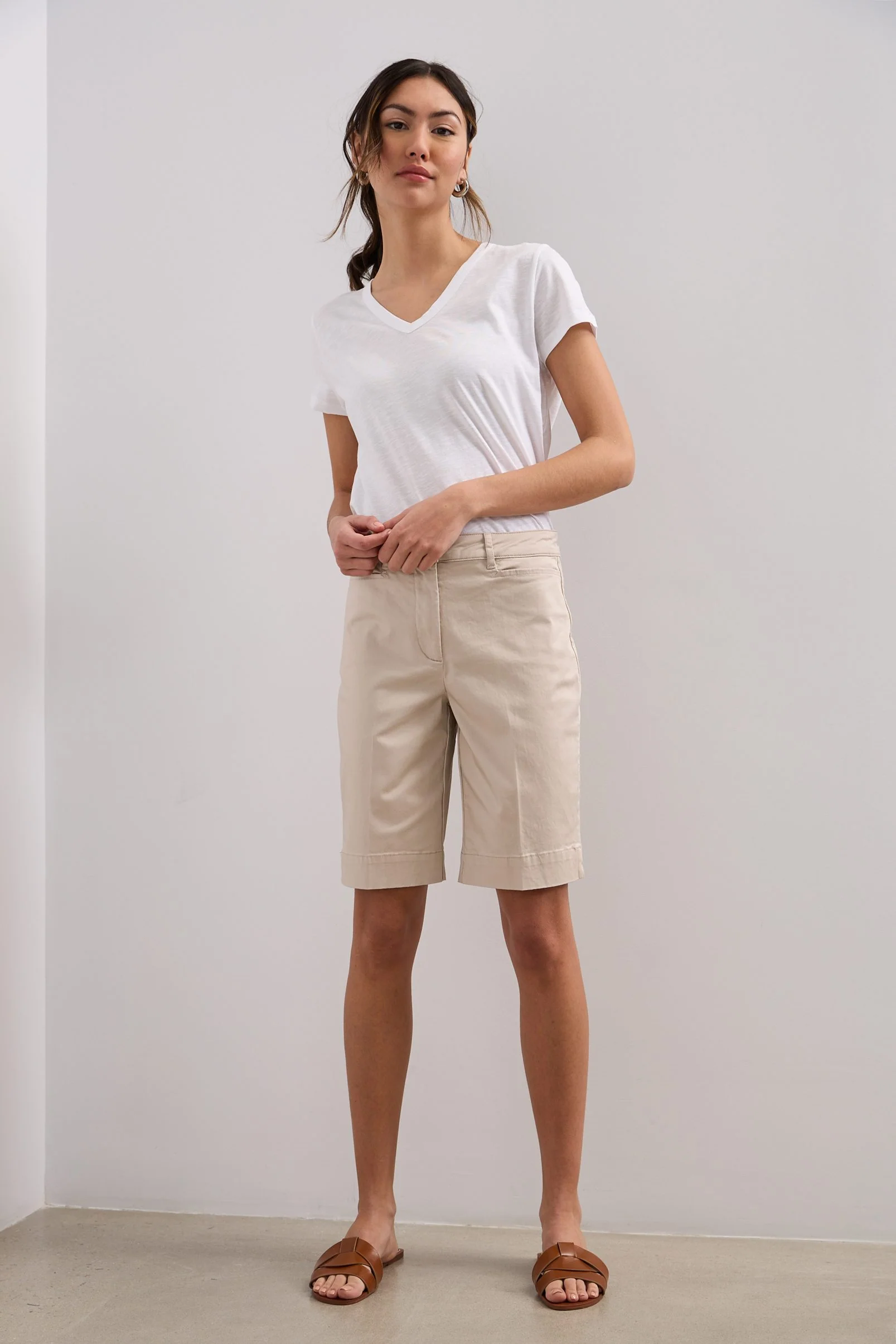 Bermuda with pressed pleats - Image 3