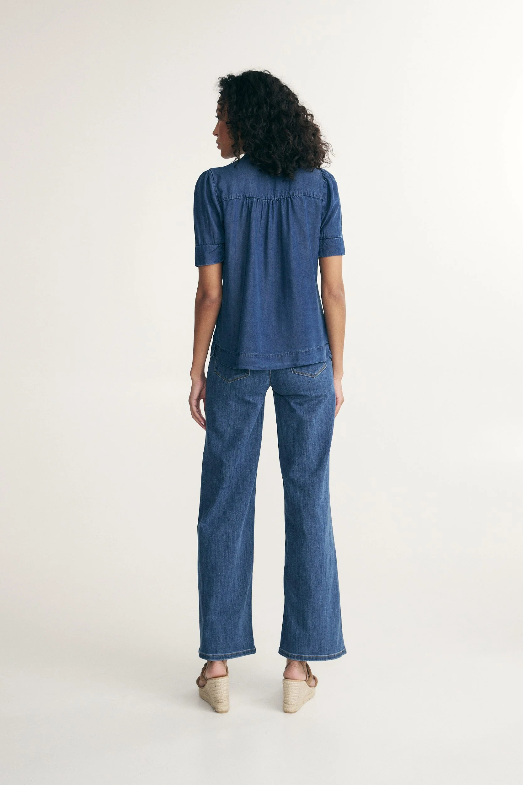Blouse with tied neck - Image 2