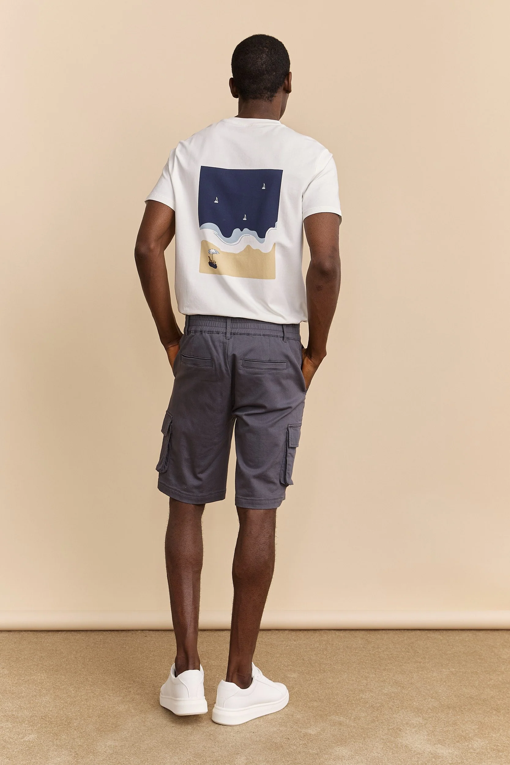 Cargo shorts with pockets - Image 6