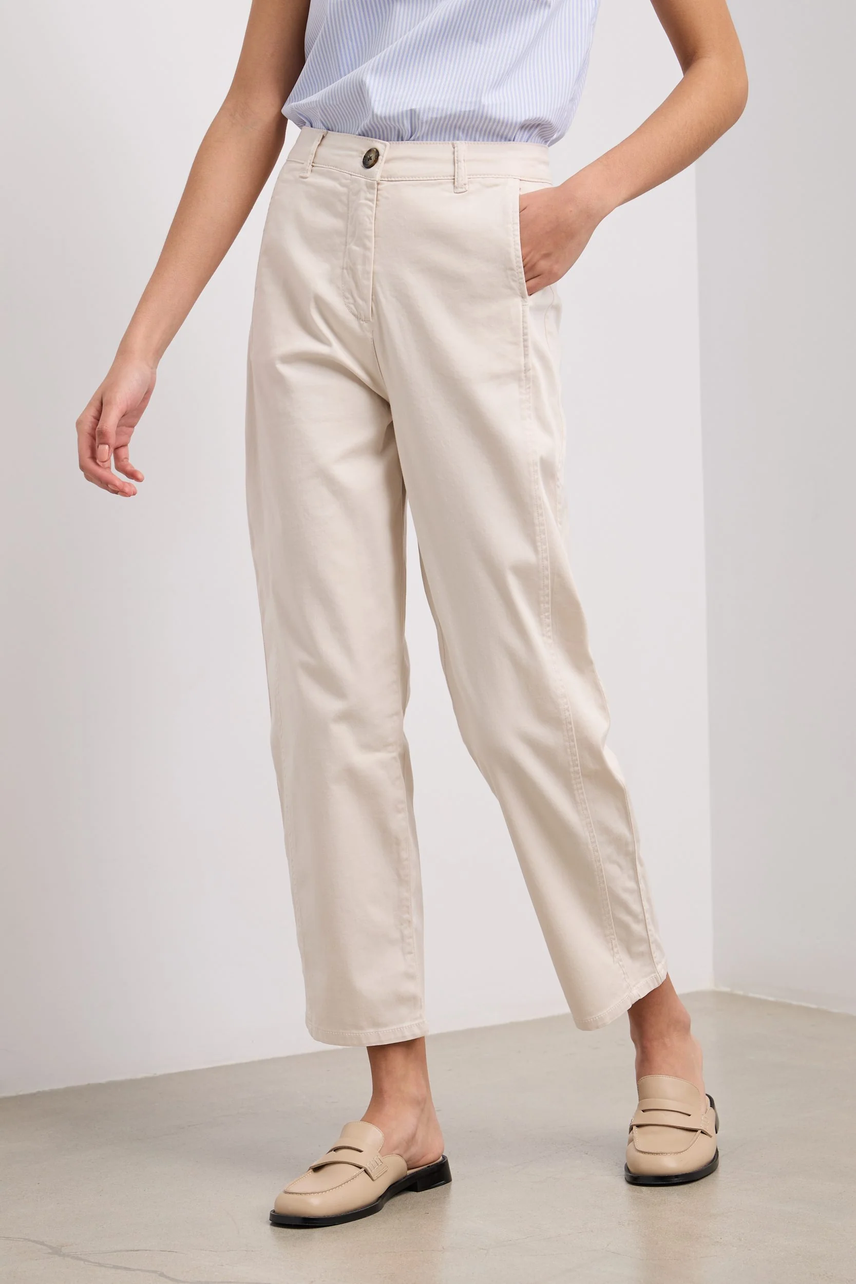 Casual Carrot Pant - Image 5