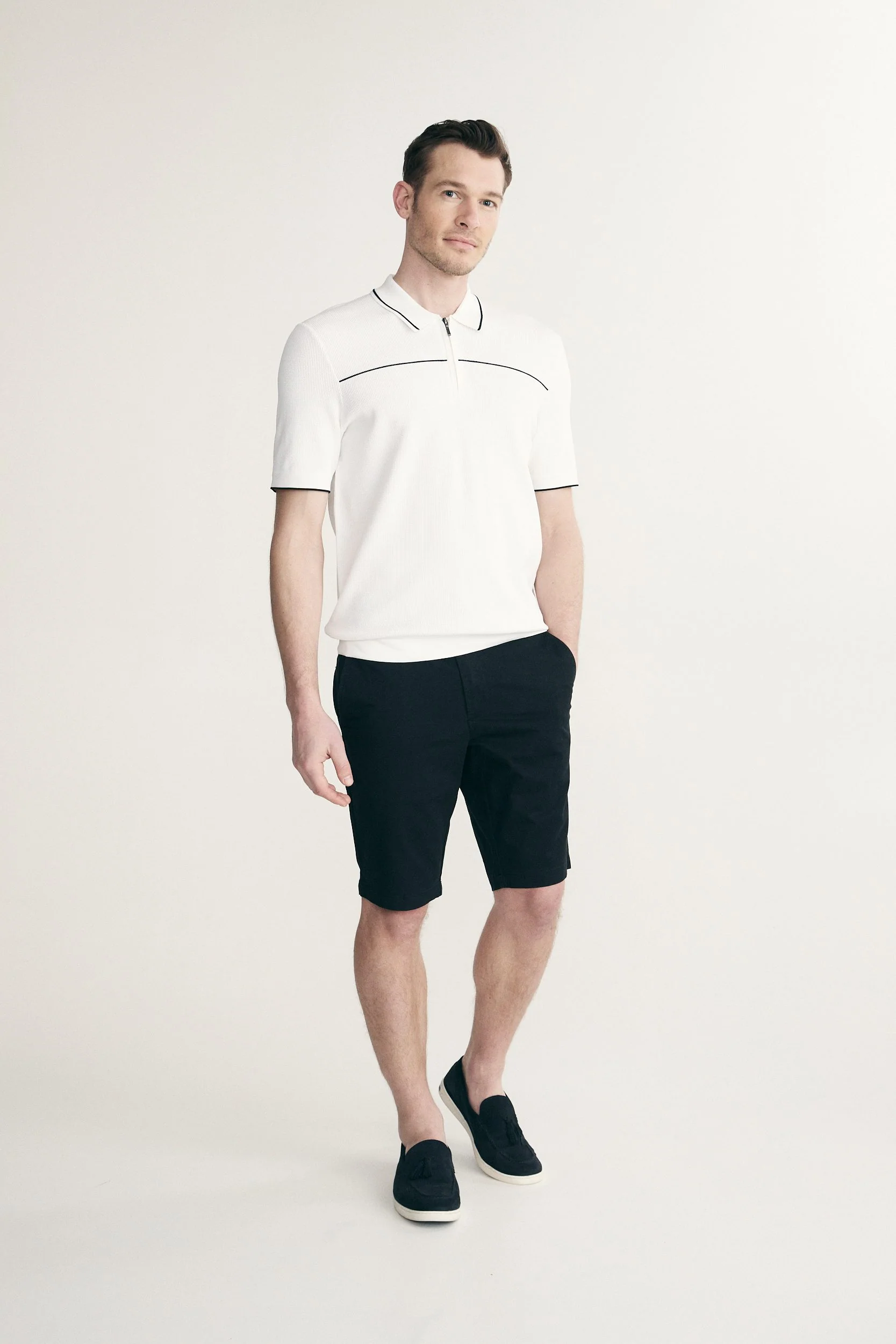 Contrast details knitted polo - Image 6
