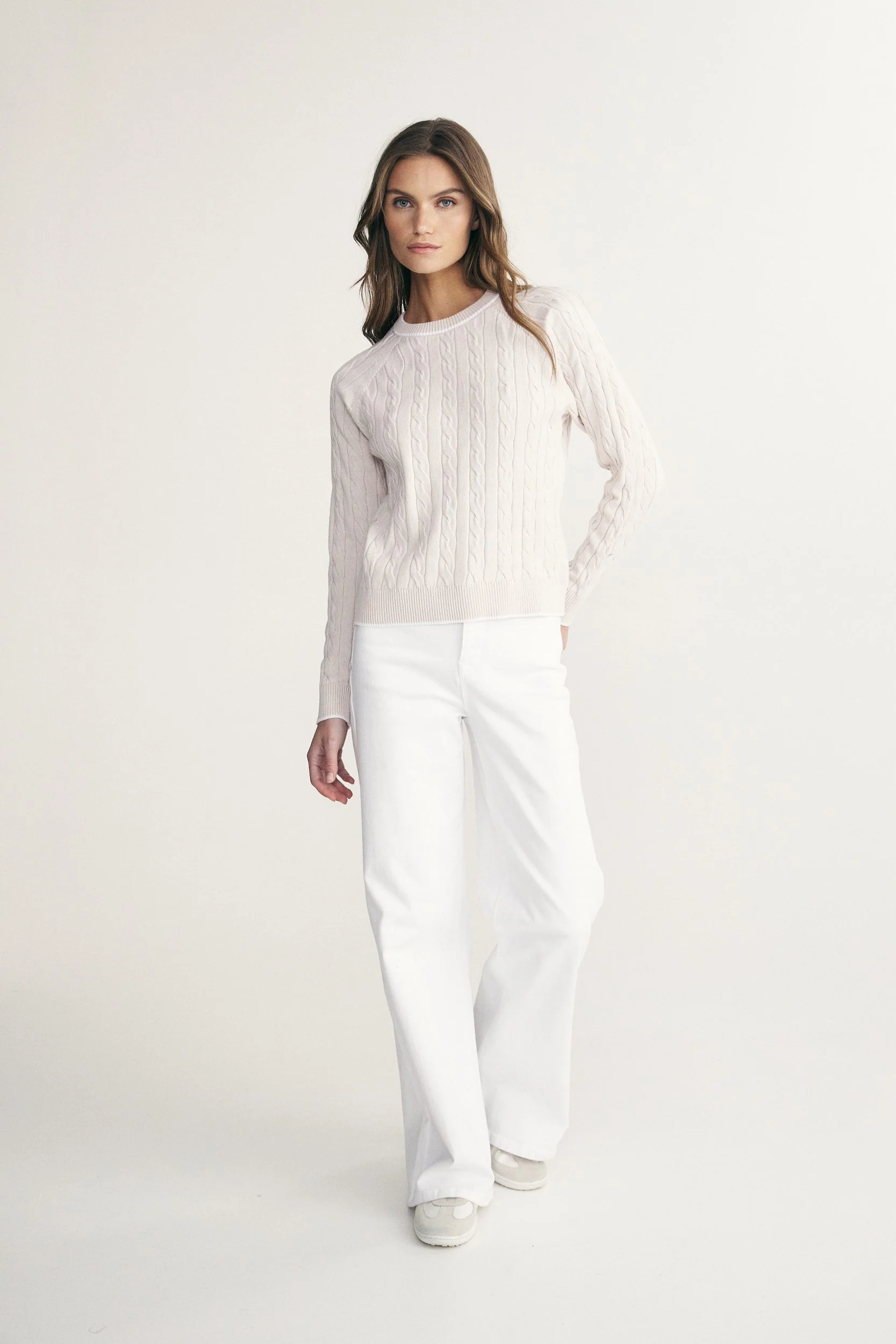 Crew neck cables sweater - Image 4
