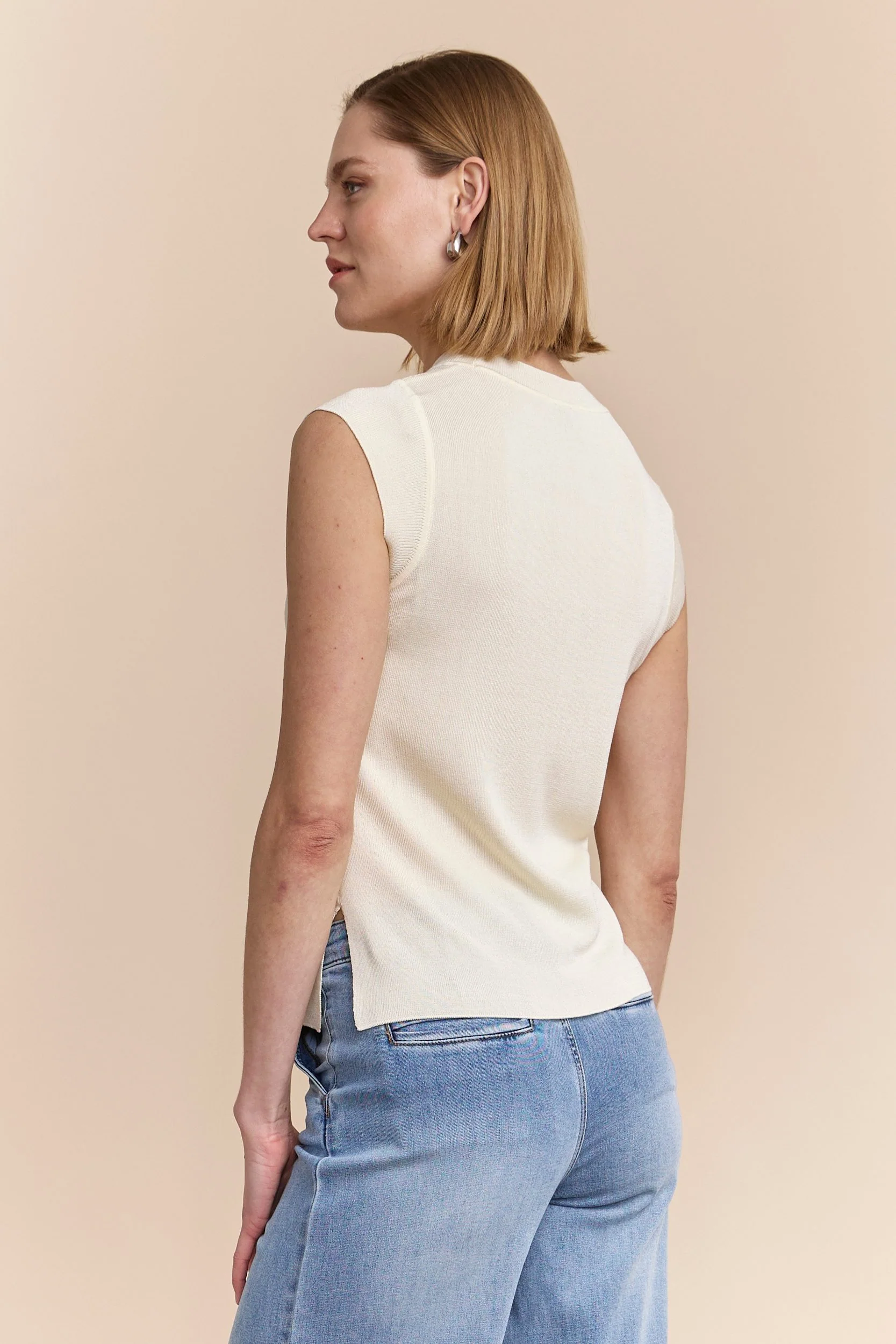 Top with sheer details - Image 4