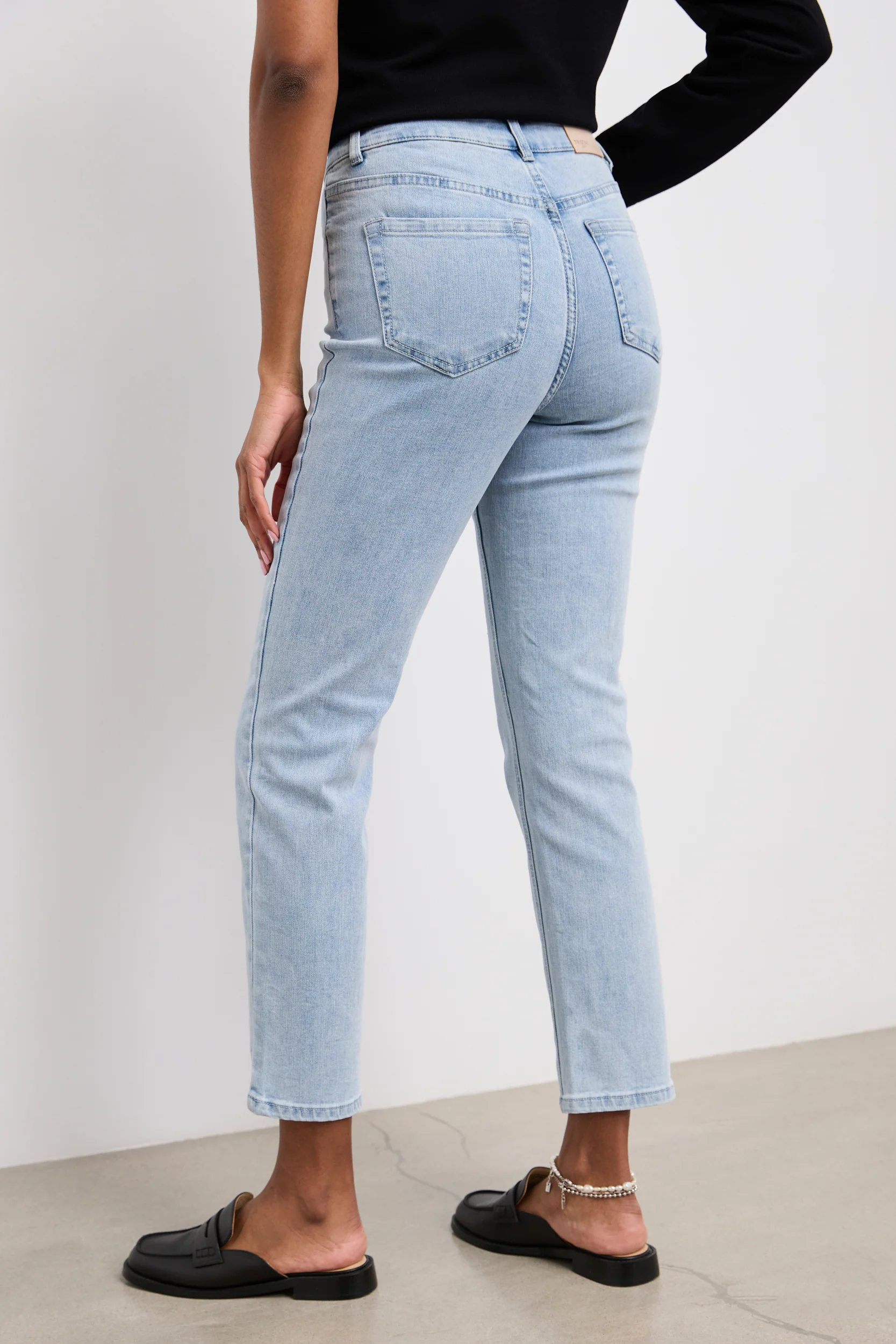 High waist crop jean - Image 3