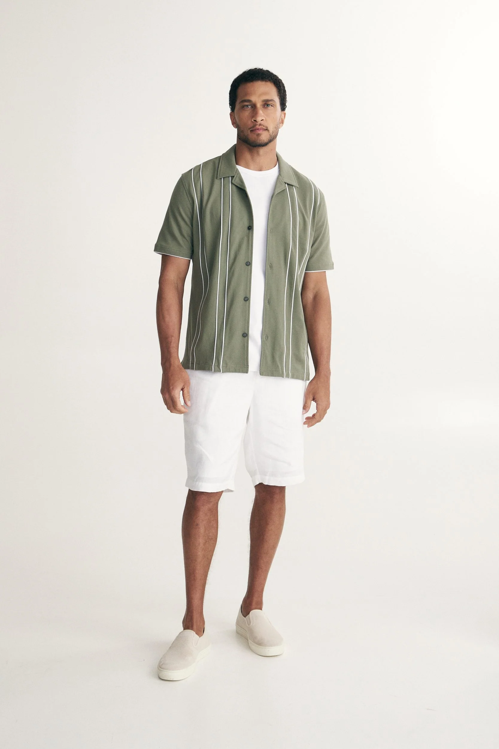 Cuban collar fitted shirt - Image 10