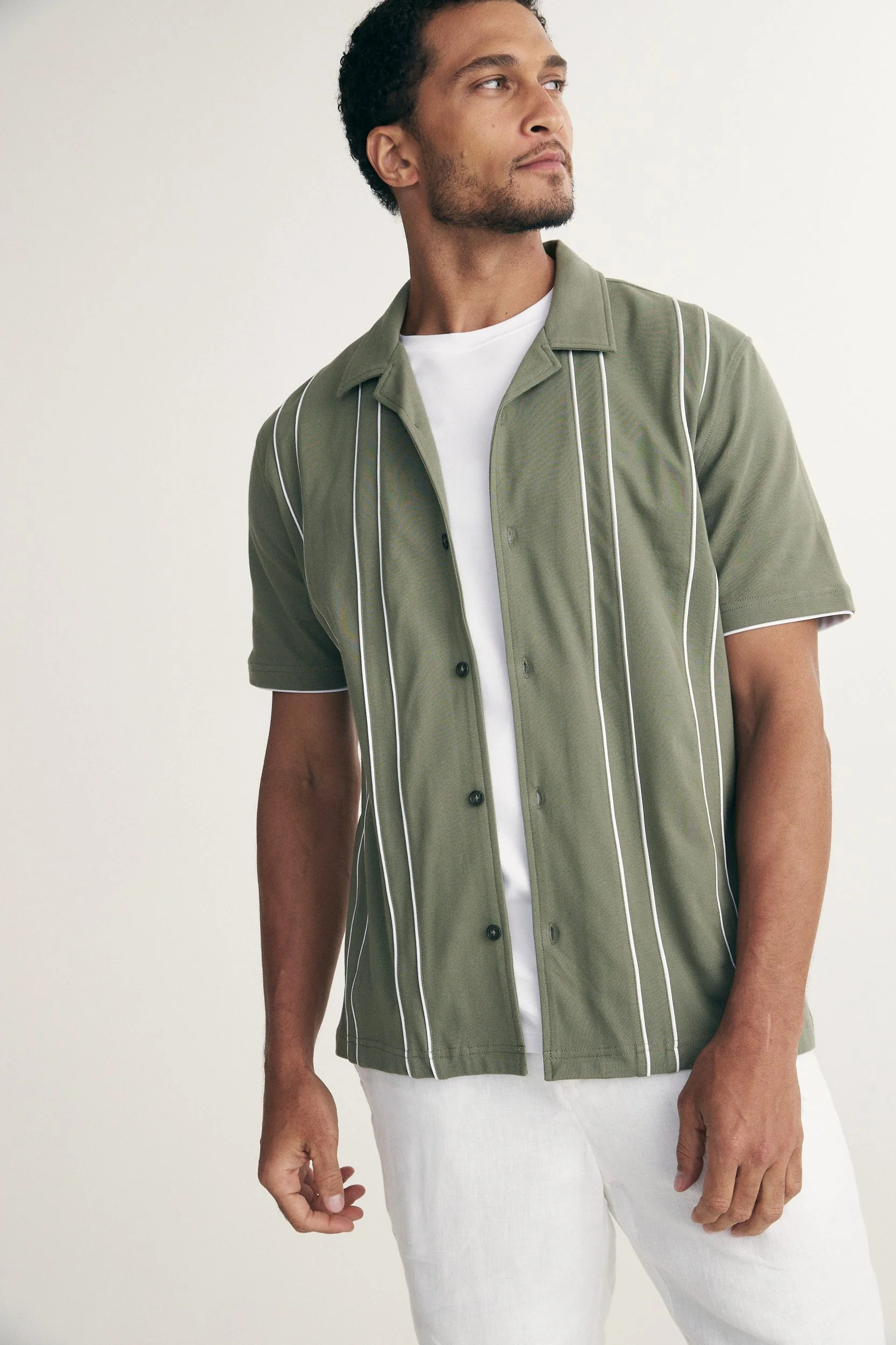 Cuban collar fitted shirt - Image 8
