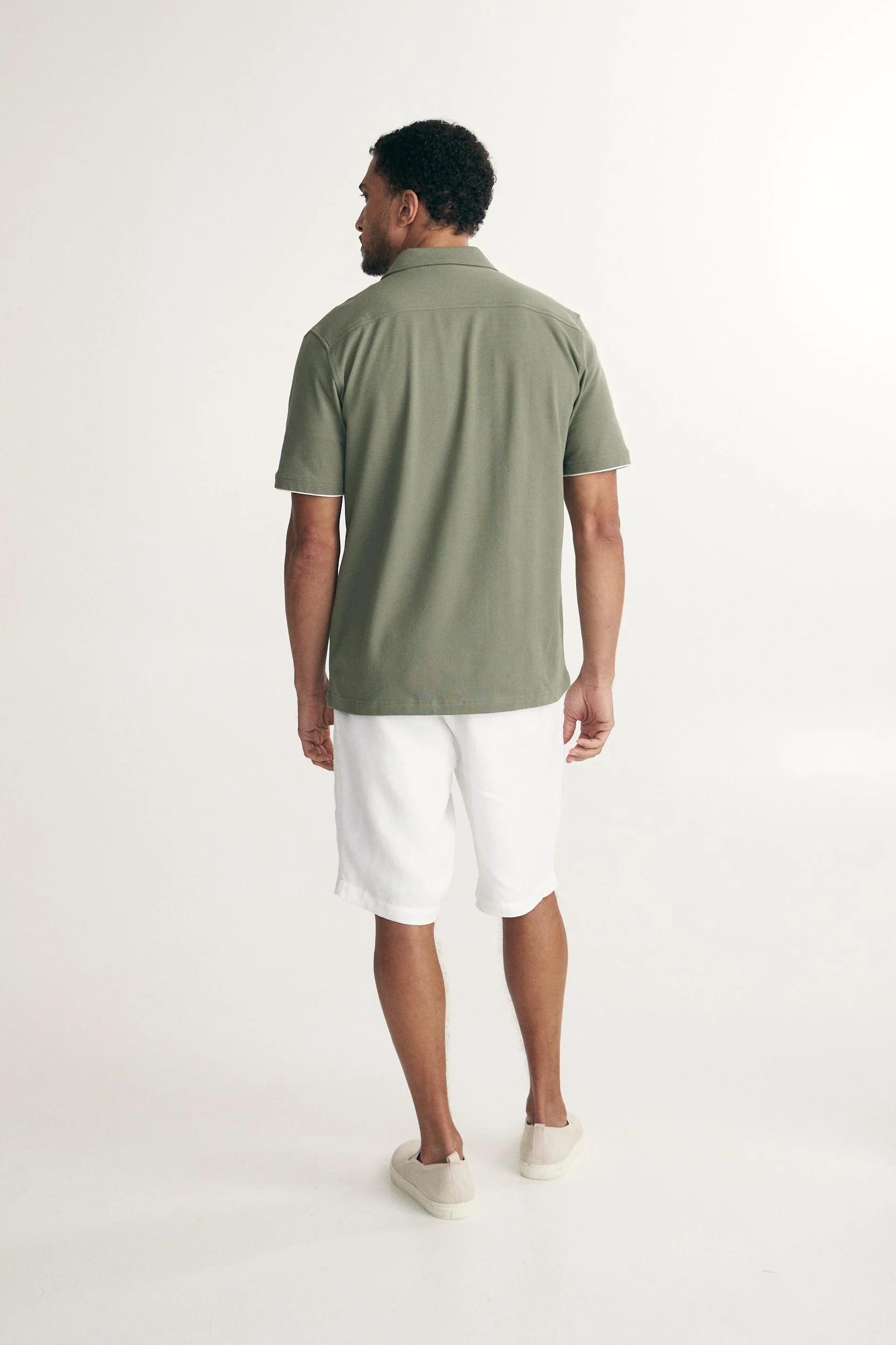 Cuban collar fitted shirt - Image 9