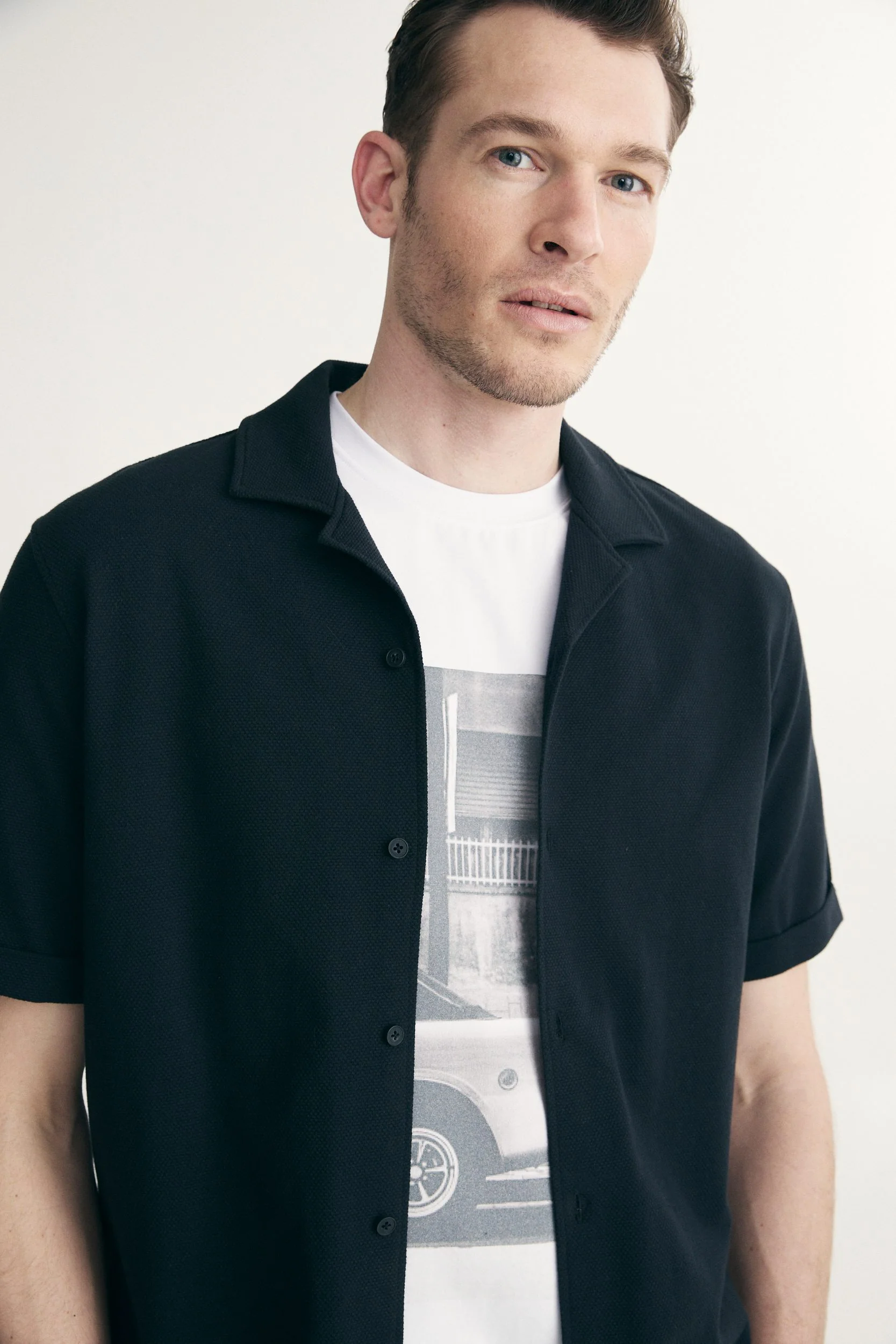 Cuban collar boxy shirt - Image 4