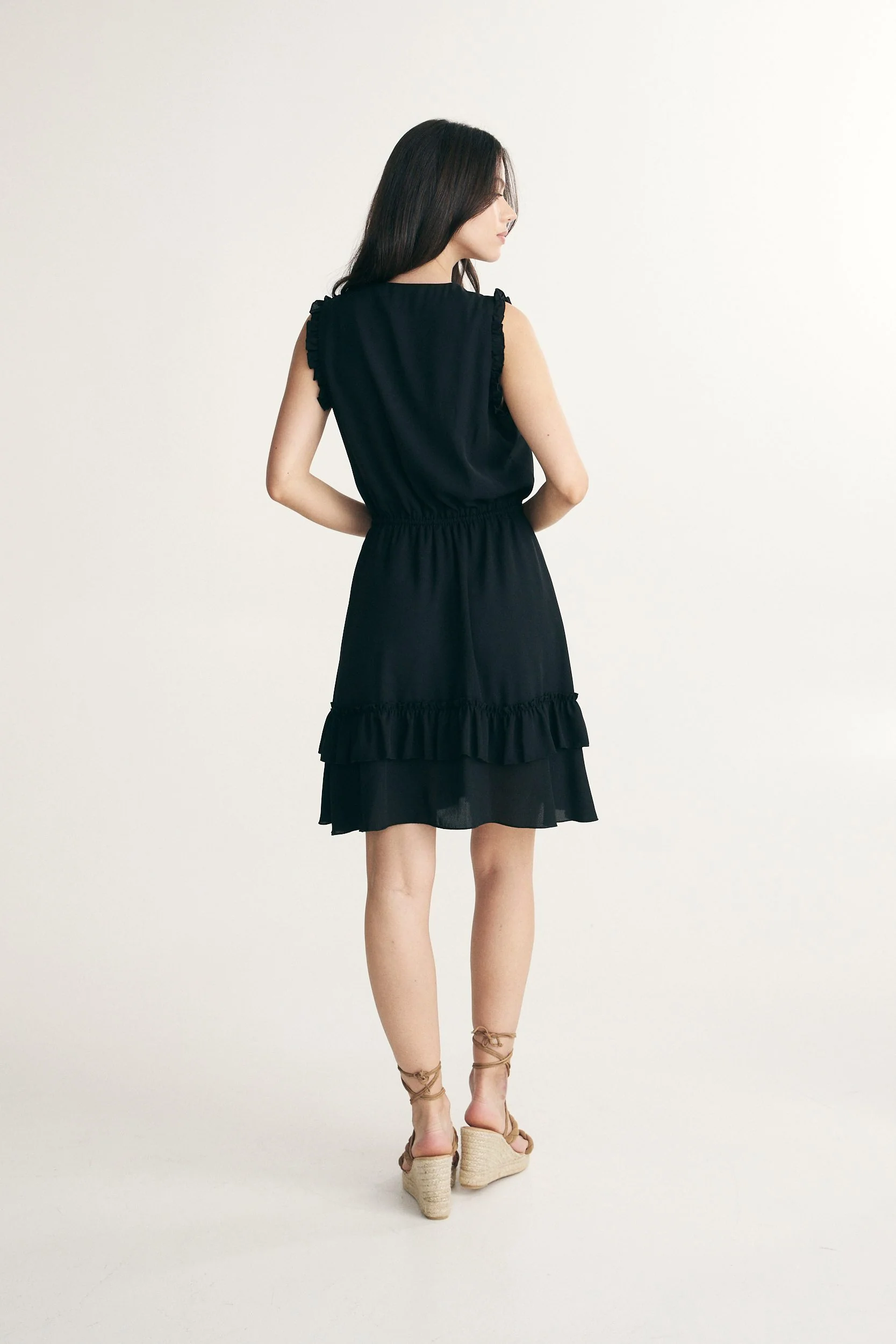 Dress with frills - Image 2