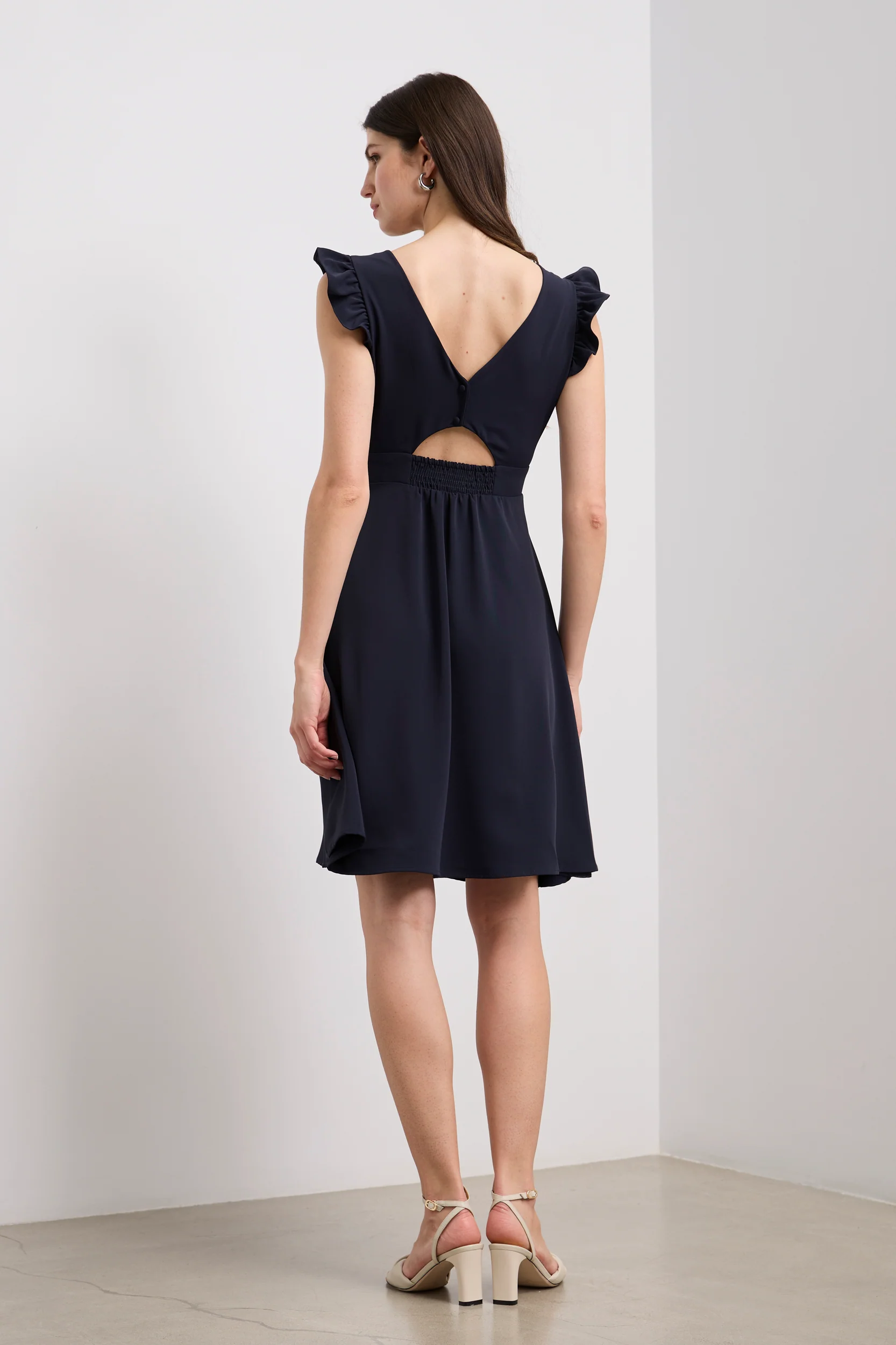 Dress with ruffle sleeves - Image 2