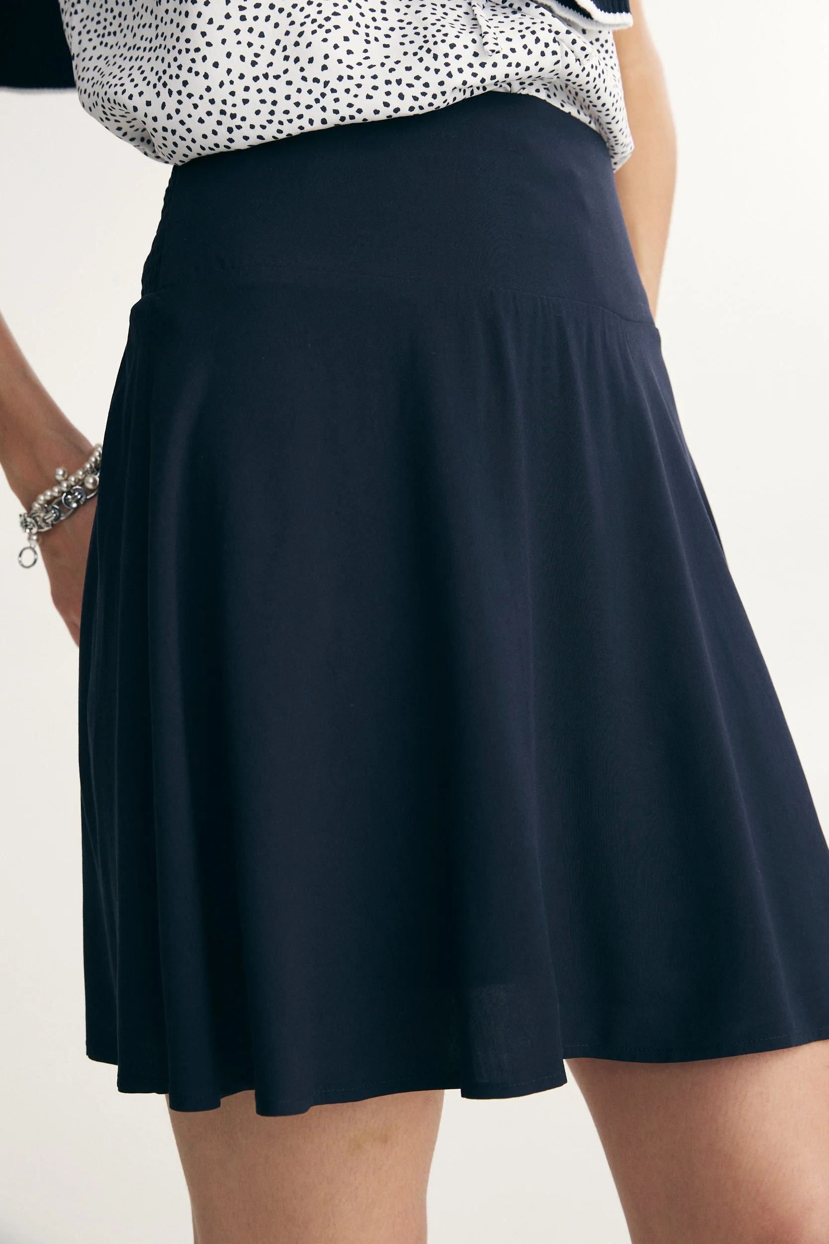 Elastic waist skirt - Image 4