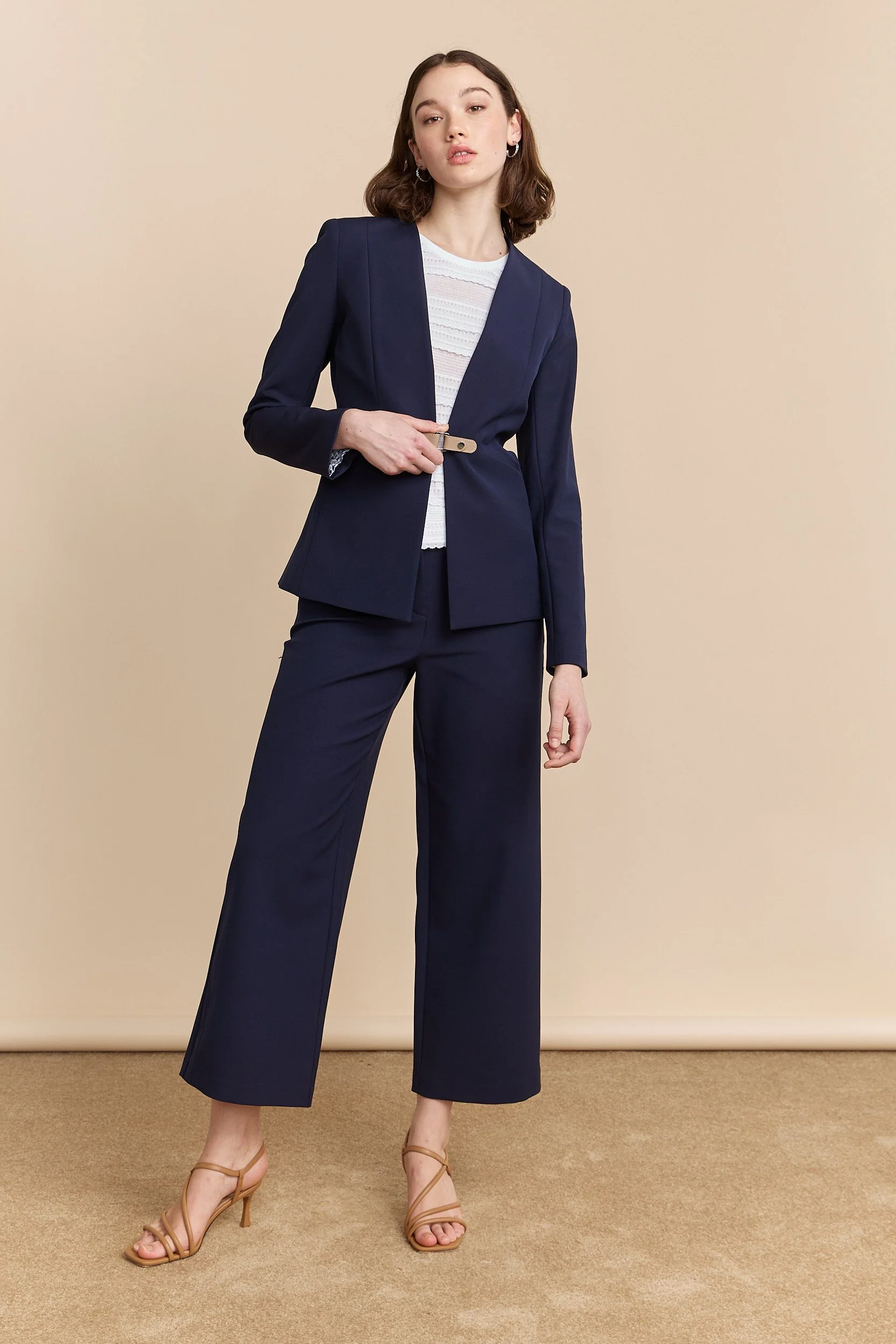 Fitted jacket with tab - Image 4