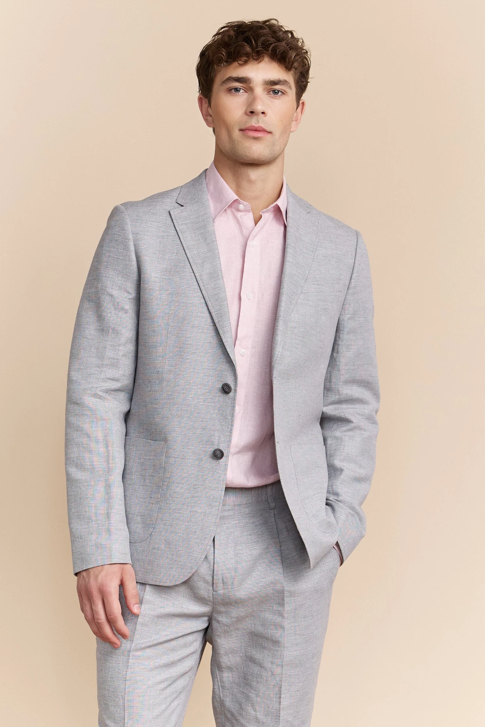 Fitted patch pocket linen jacket