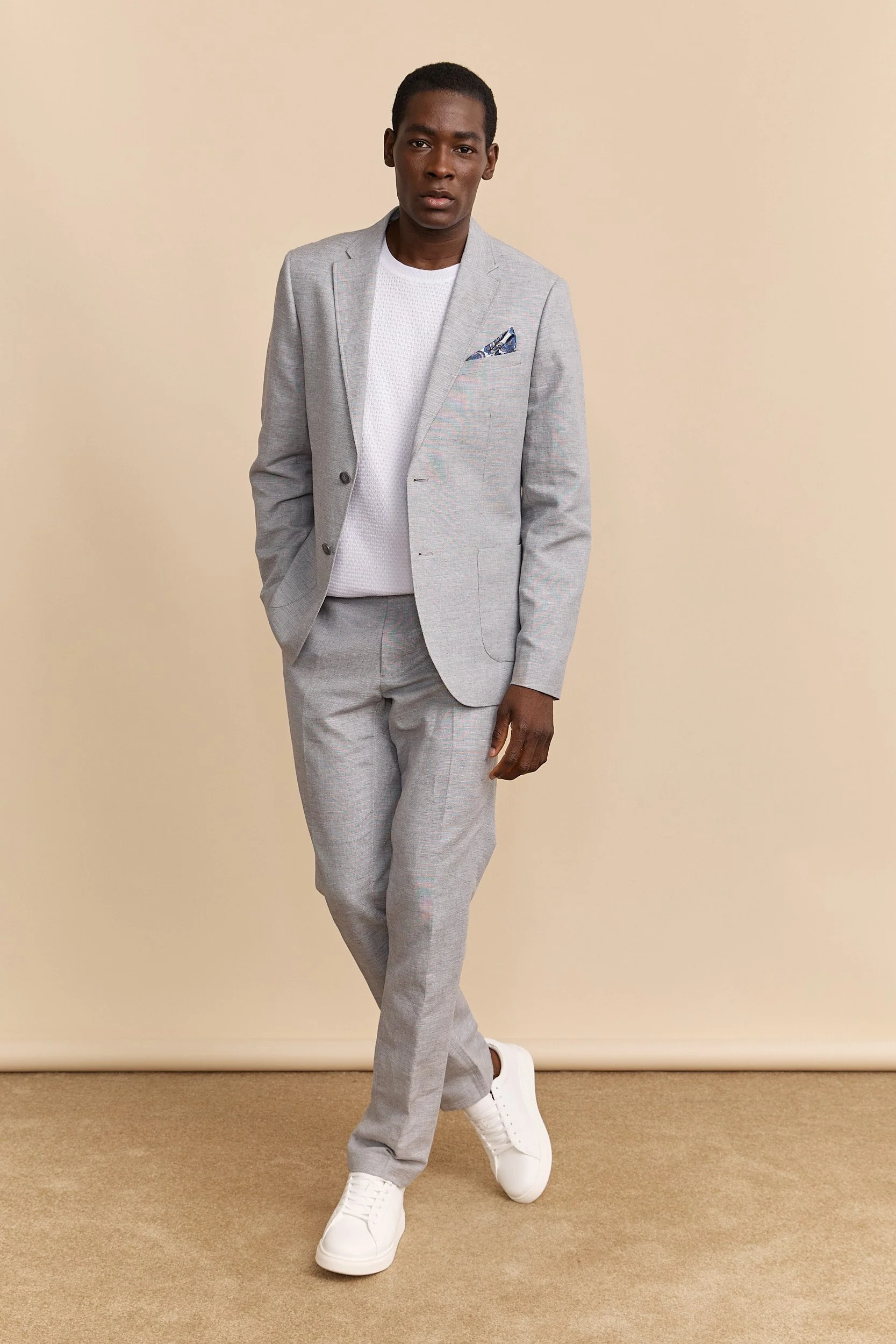 Fitted patch pocket linen jacket - Image 4