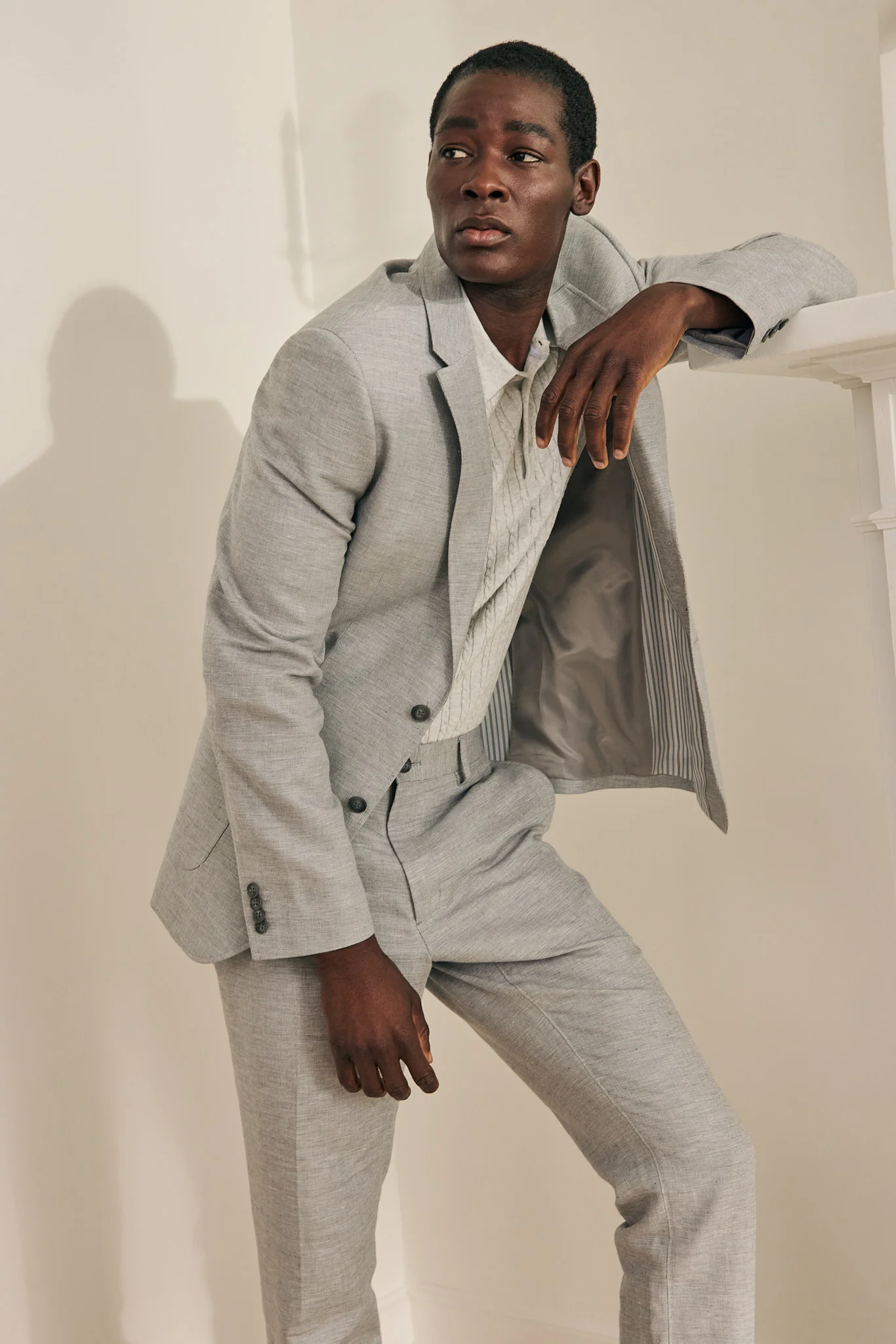 Fitted patch pocket linen jacket - Image 5