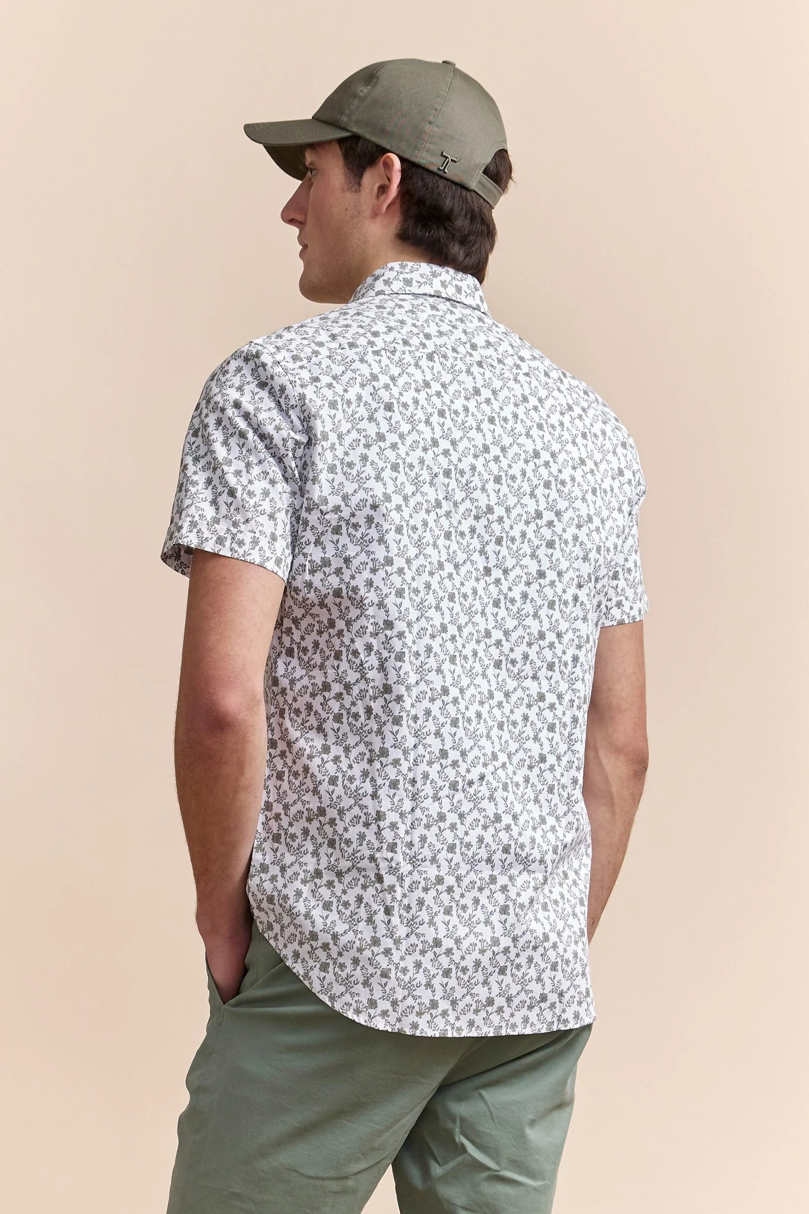 Fitted short sleeves floral print shirt - Image 2