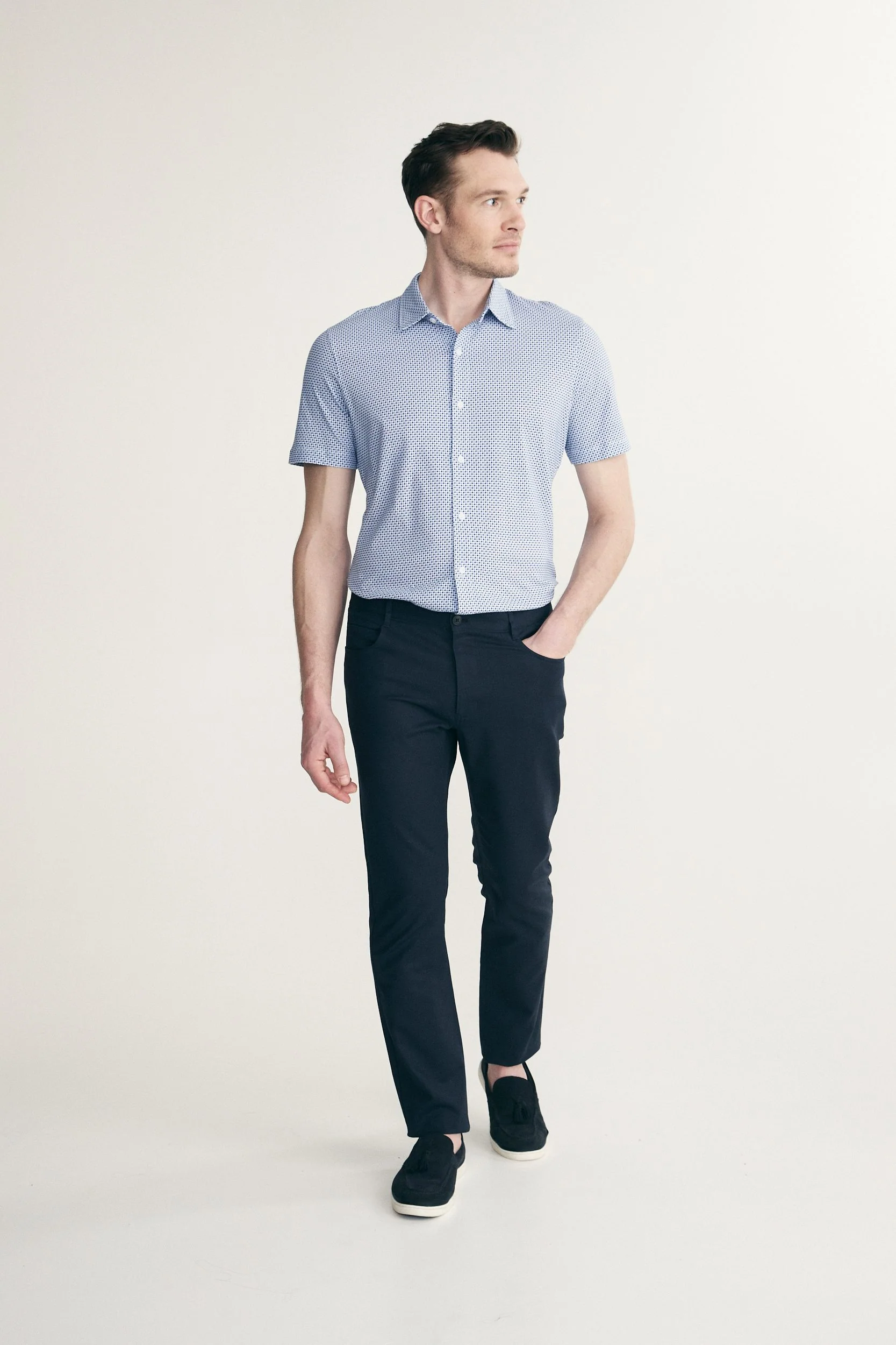 Solid colour slim fit pant