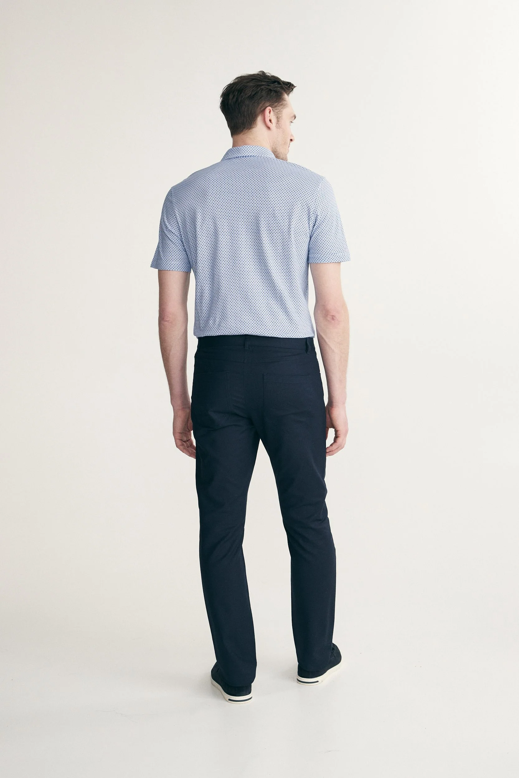 Solid colour slim fit pant - Image 2