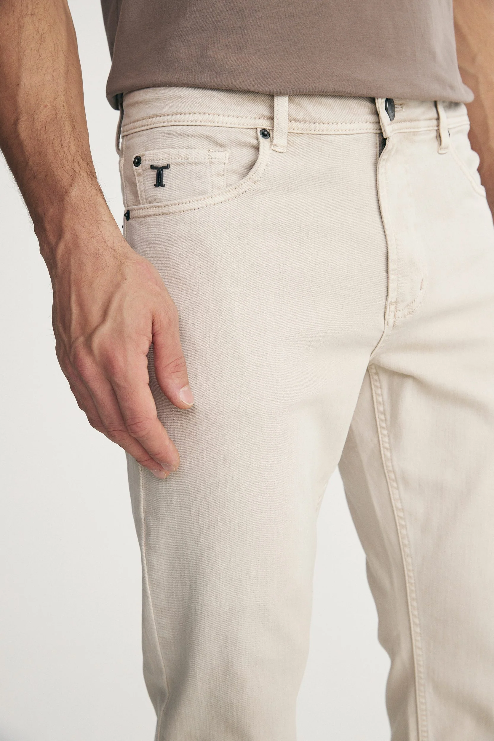 Five pockets slim jeans - Image 3