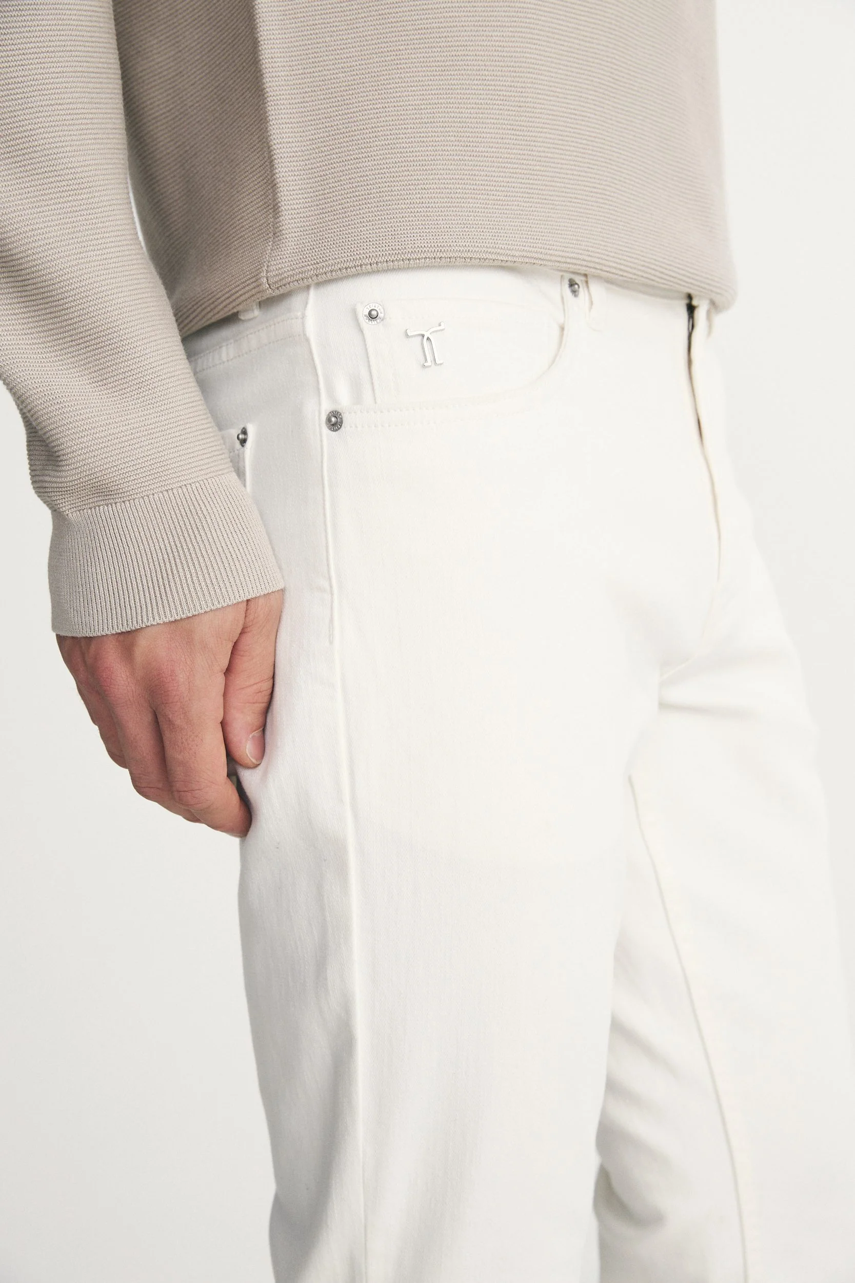 Five pockets slim jeans - Image 4