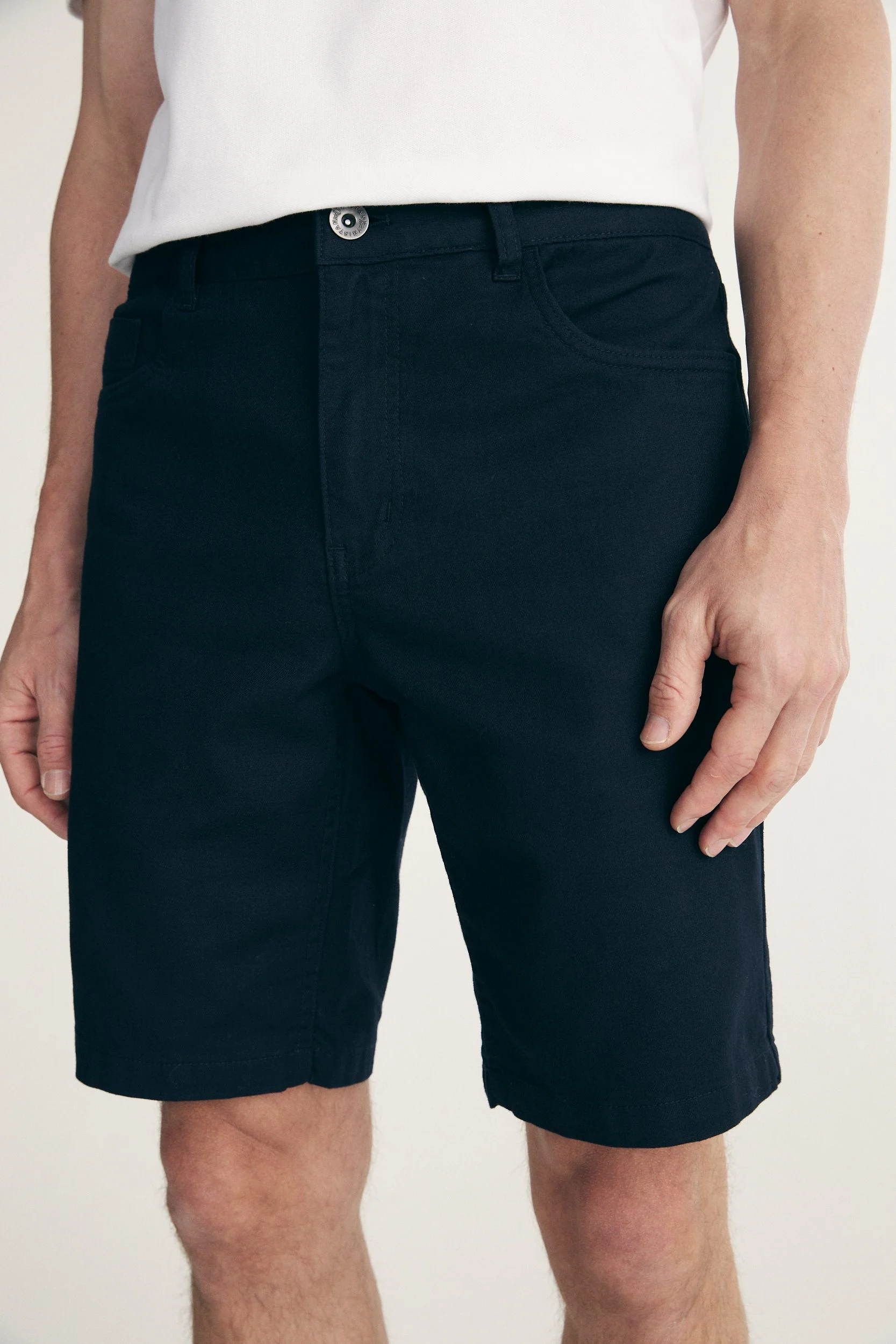 Textured slim fit bermuda - Image 9