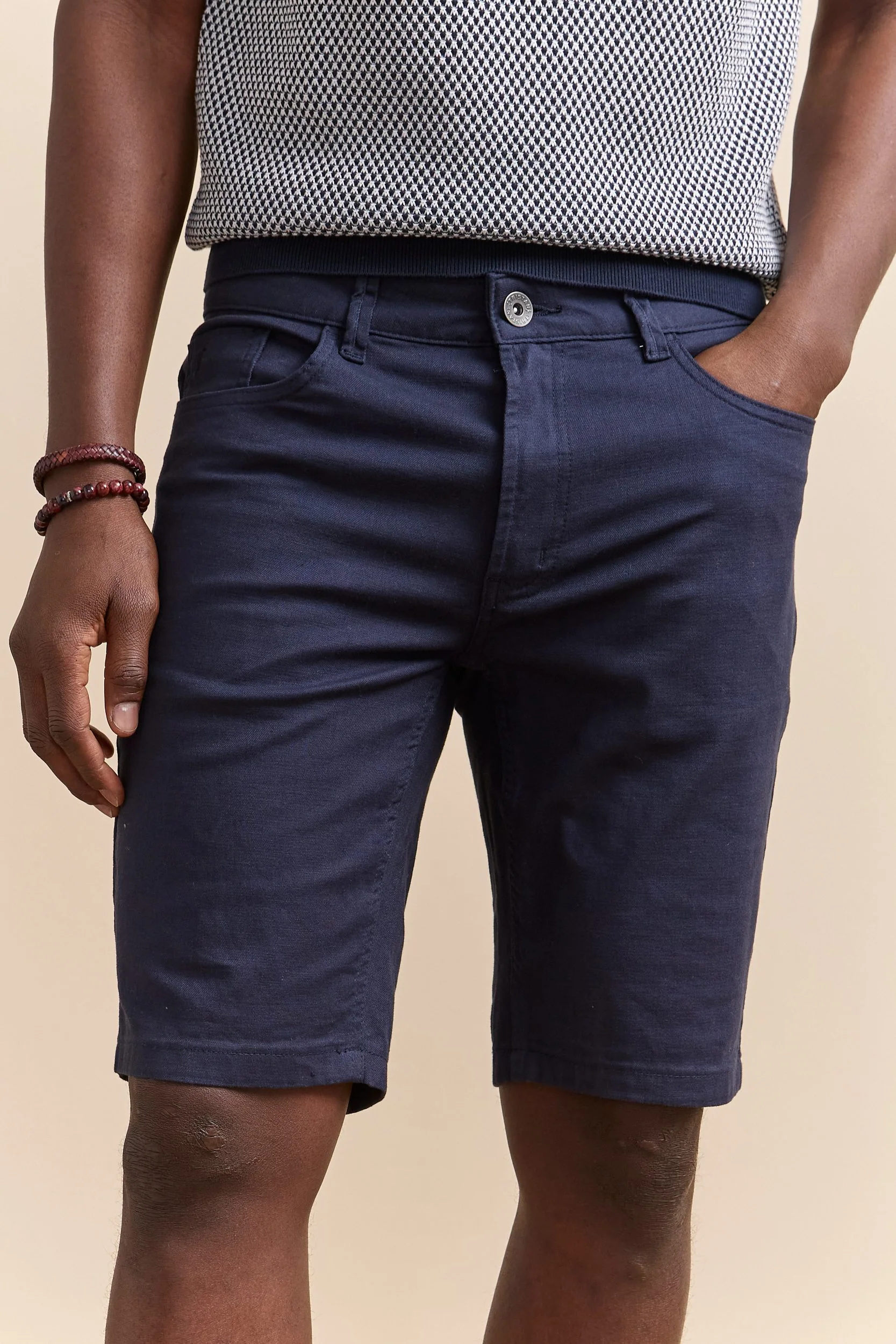 Five pockets textured bermuda - Image 8