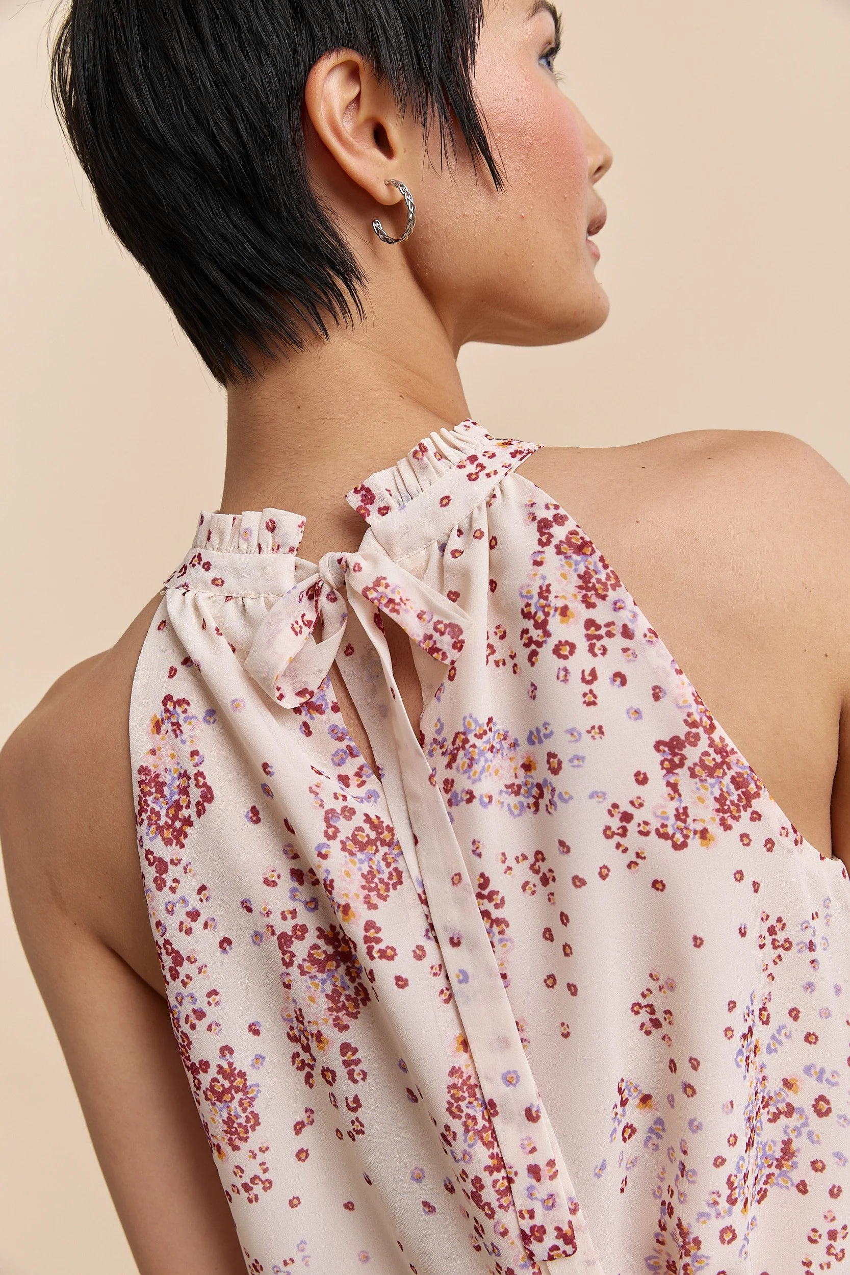 Floral printed halter top tied at back - Image 3