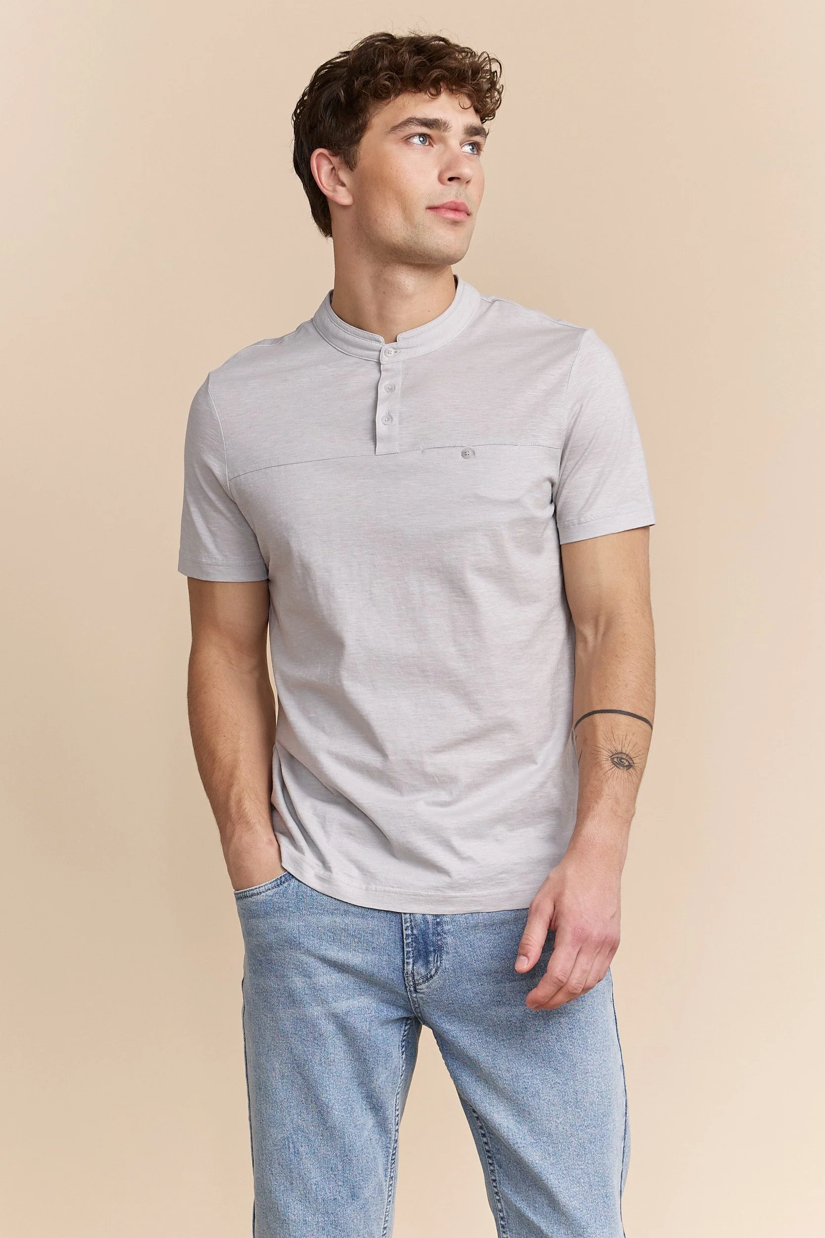 Henley t-shirt with pocket - Image 3