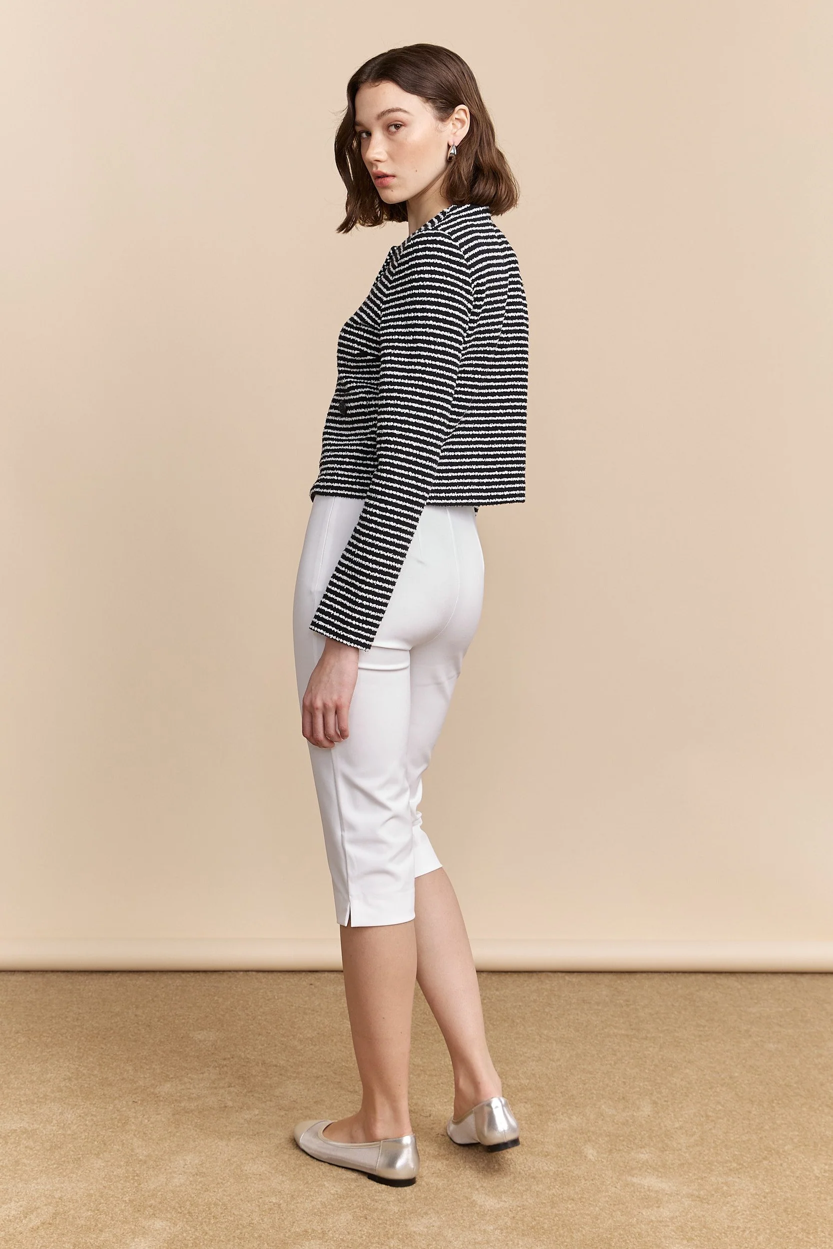 High waist capri with slit - Image 6