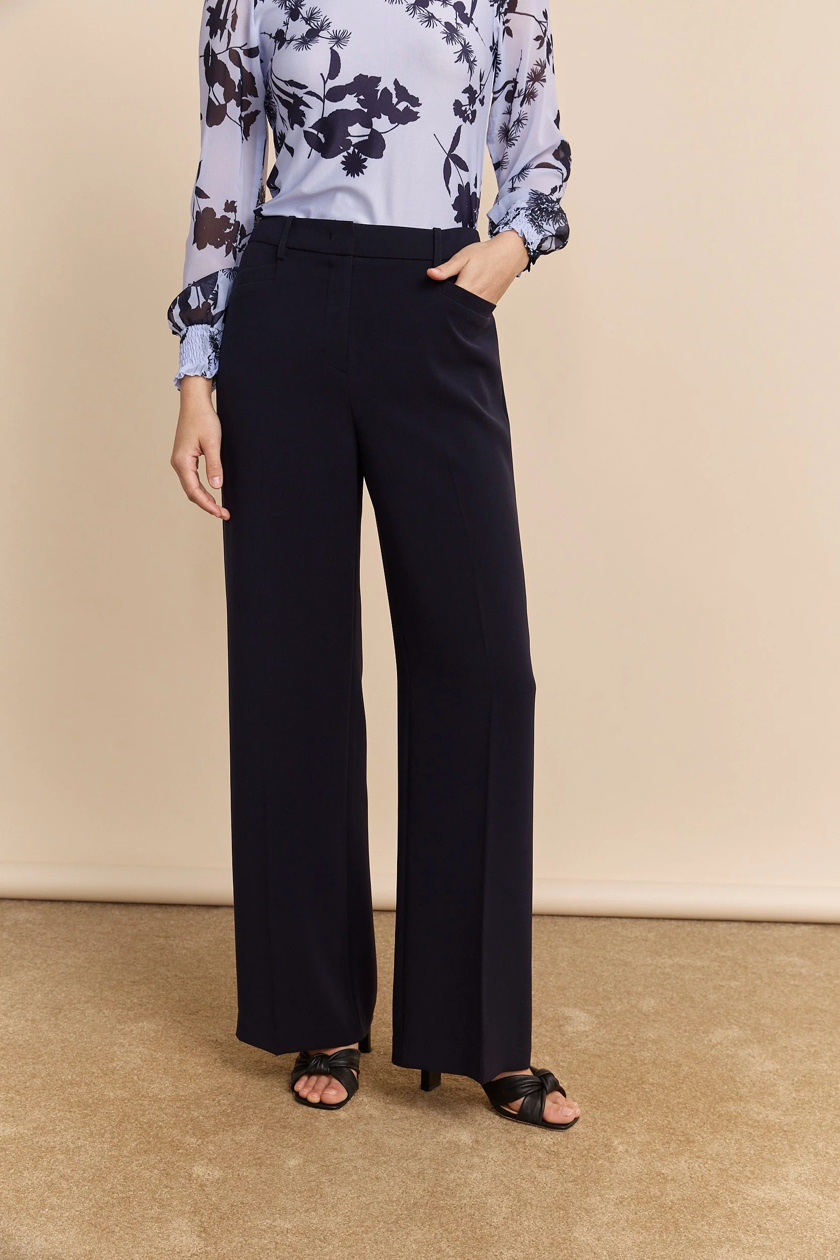Pants with elastic waist - Image 6