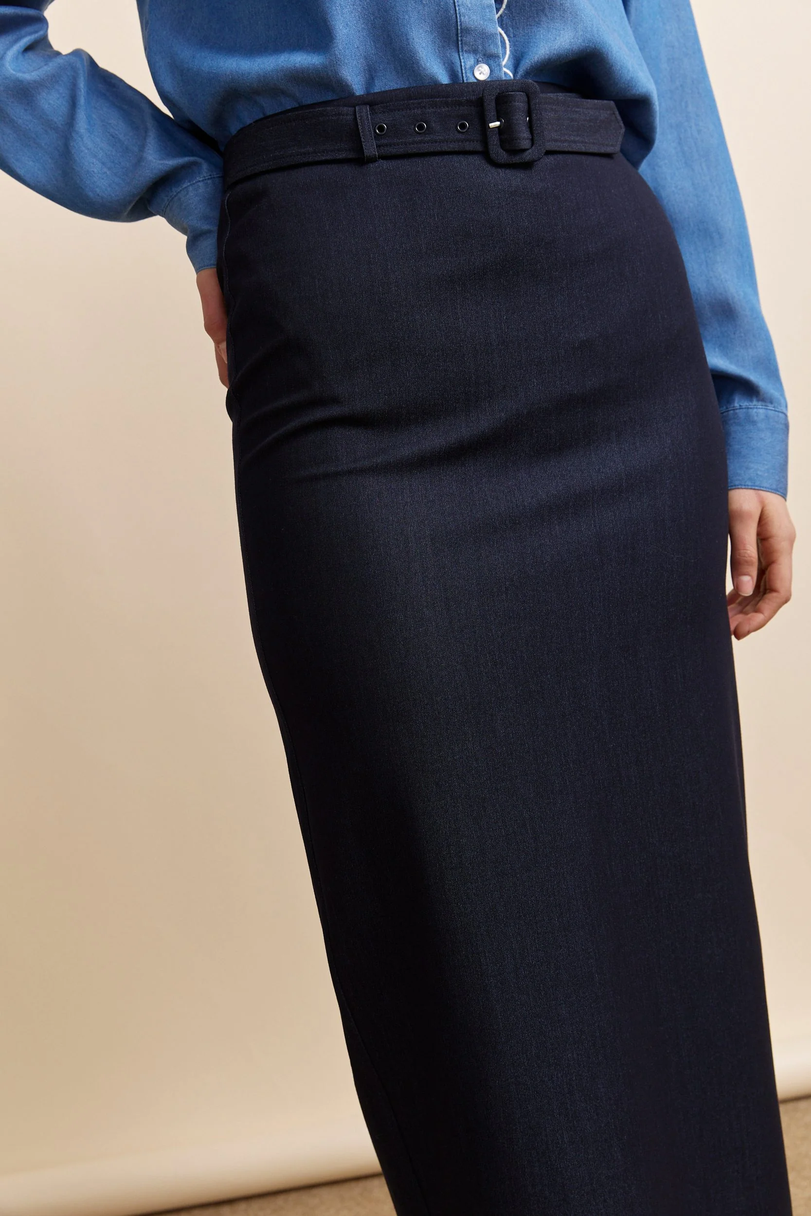 High waist pencil skirt with belt - Image 3