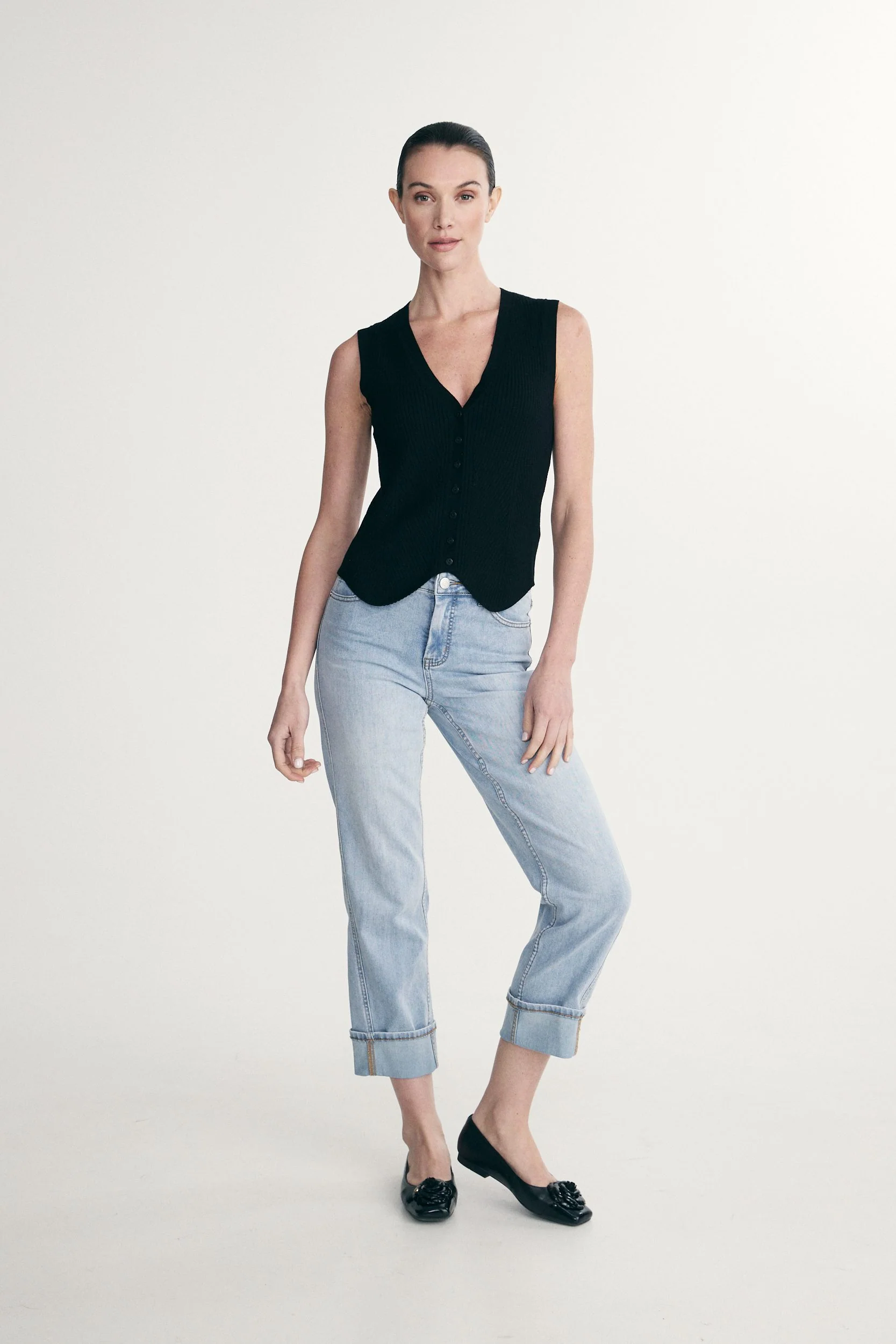 Jeans with large cuff - Image 4