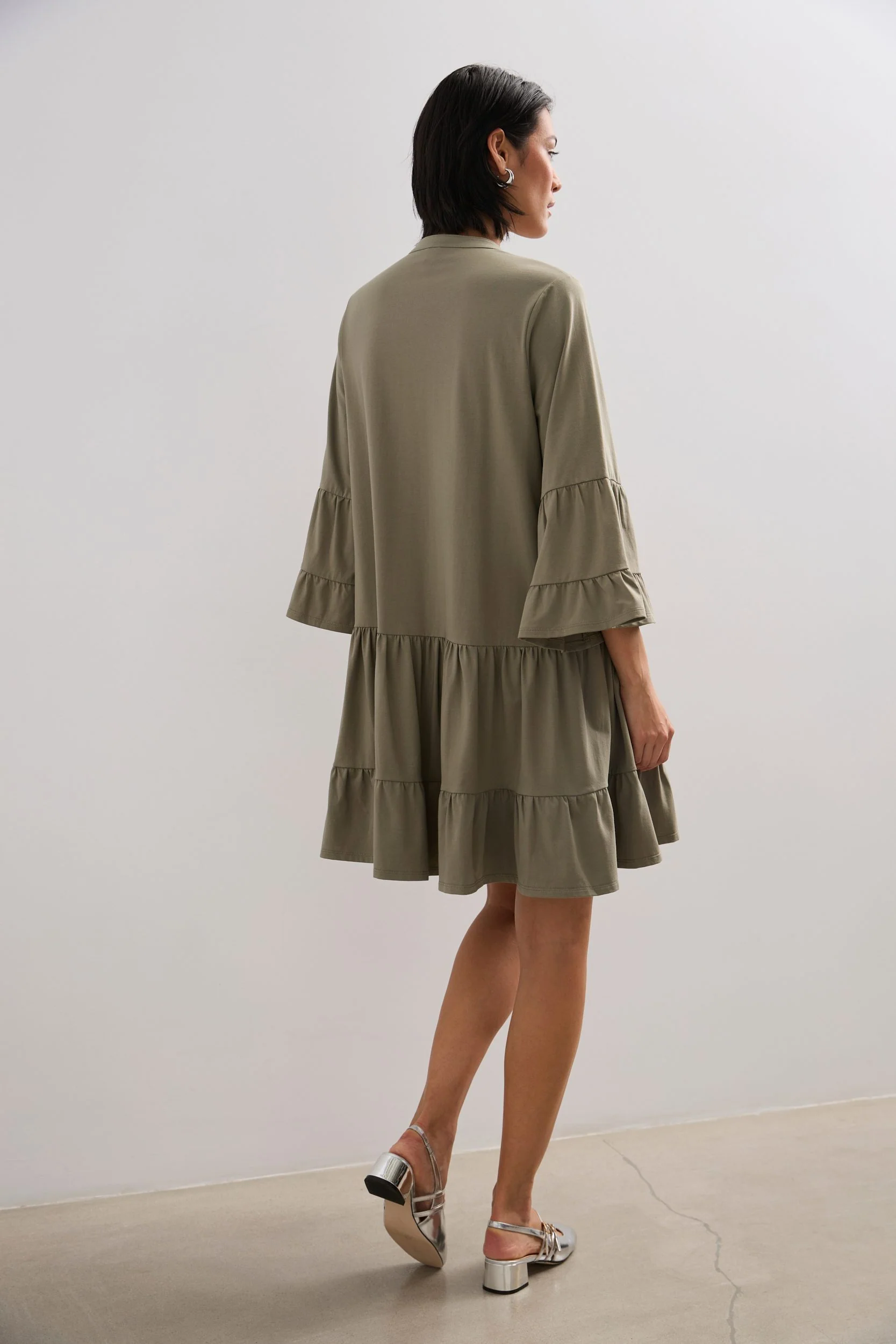 Jersey dress with frills - Image 6