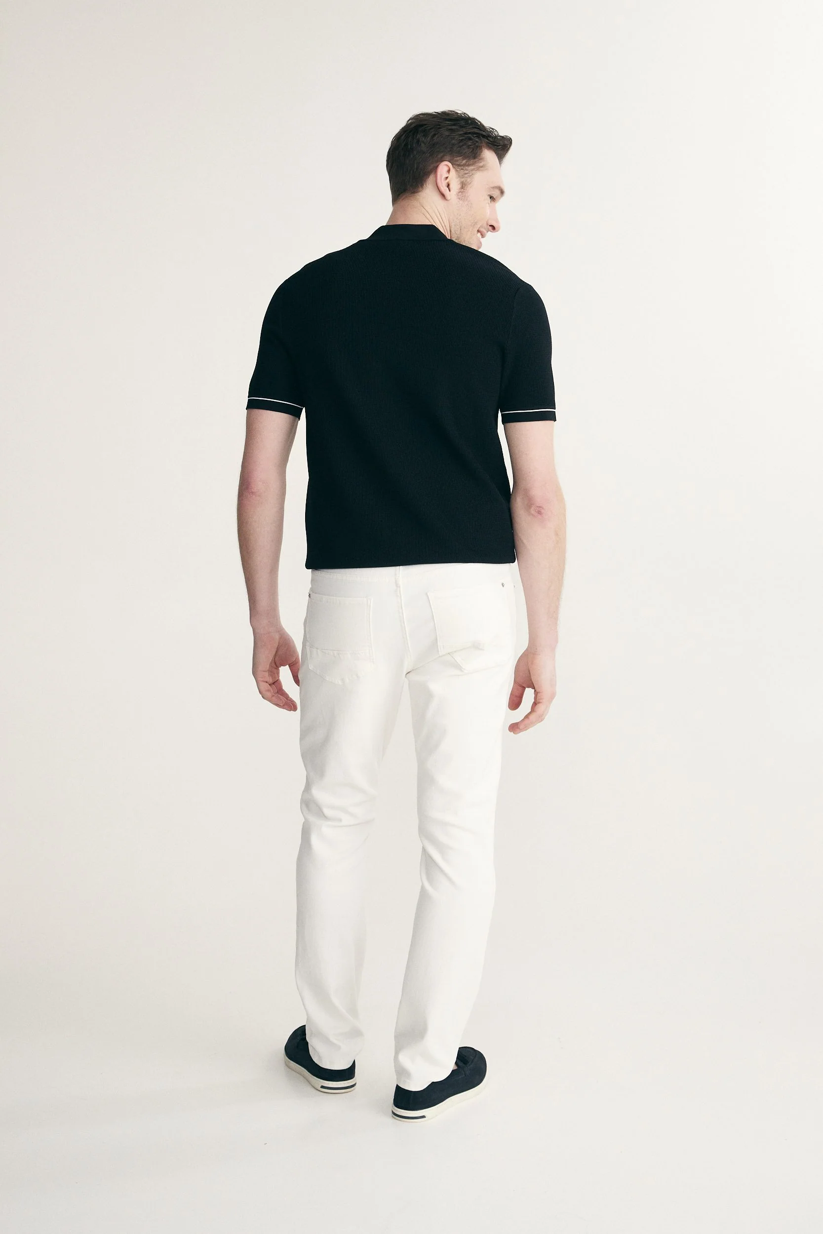 Contrast details knitted shirt with zip - Image 2