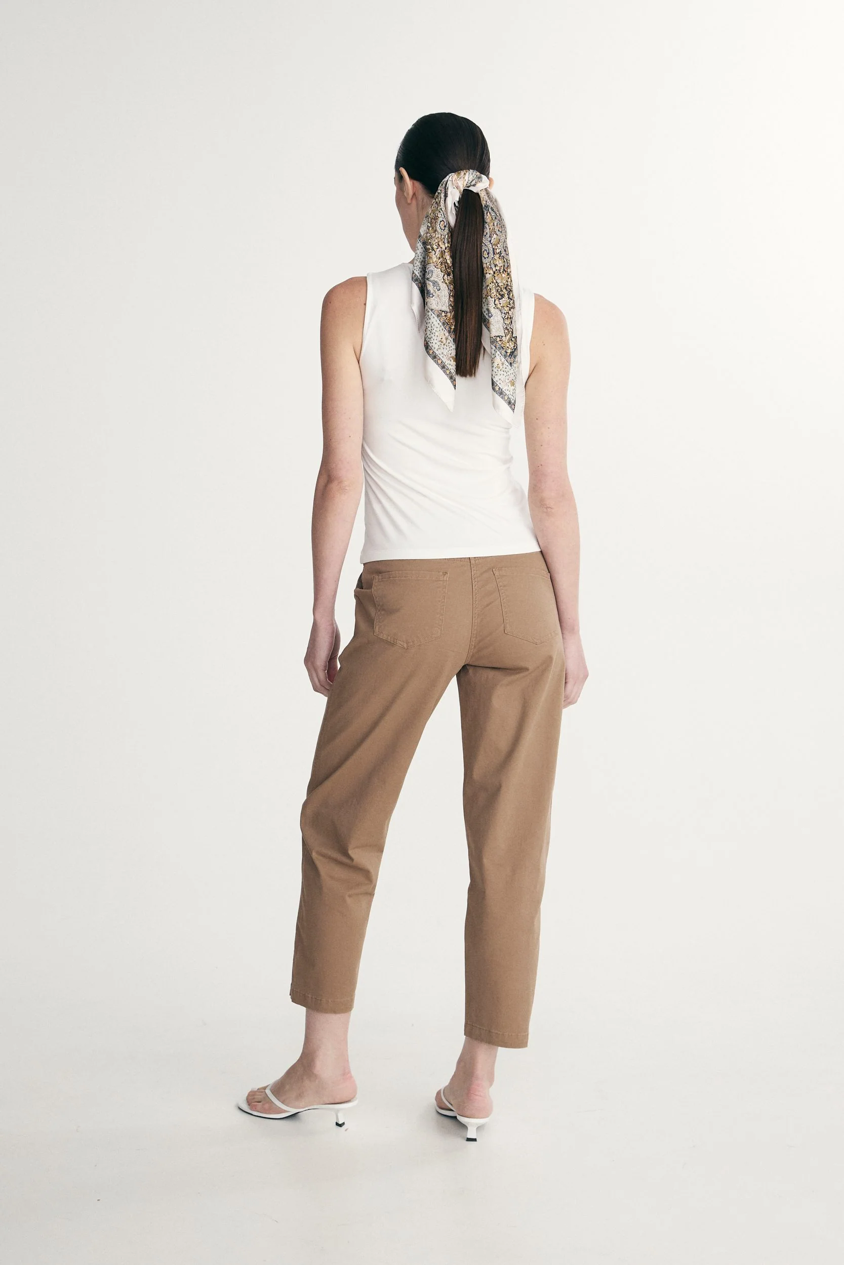 Knot detail sleeveless top - Image 8
