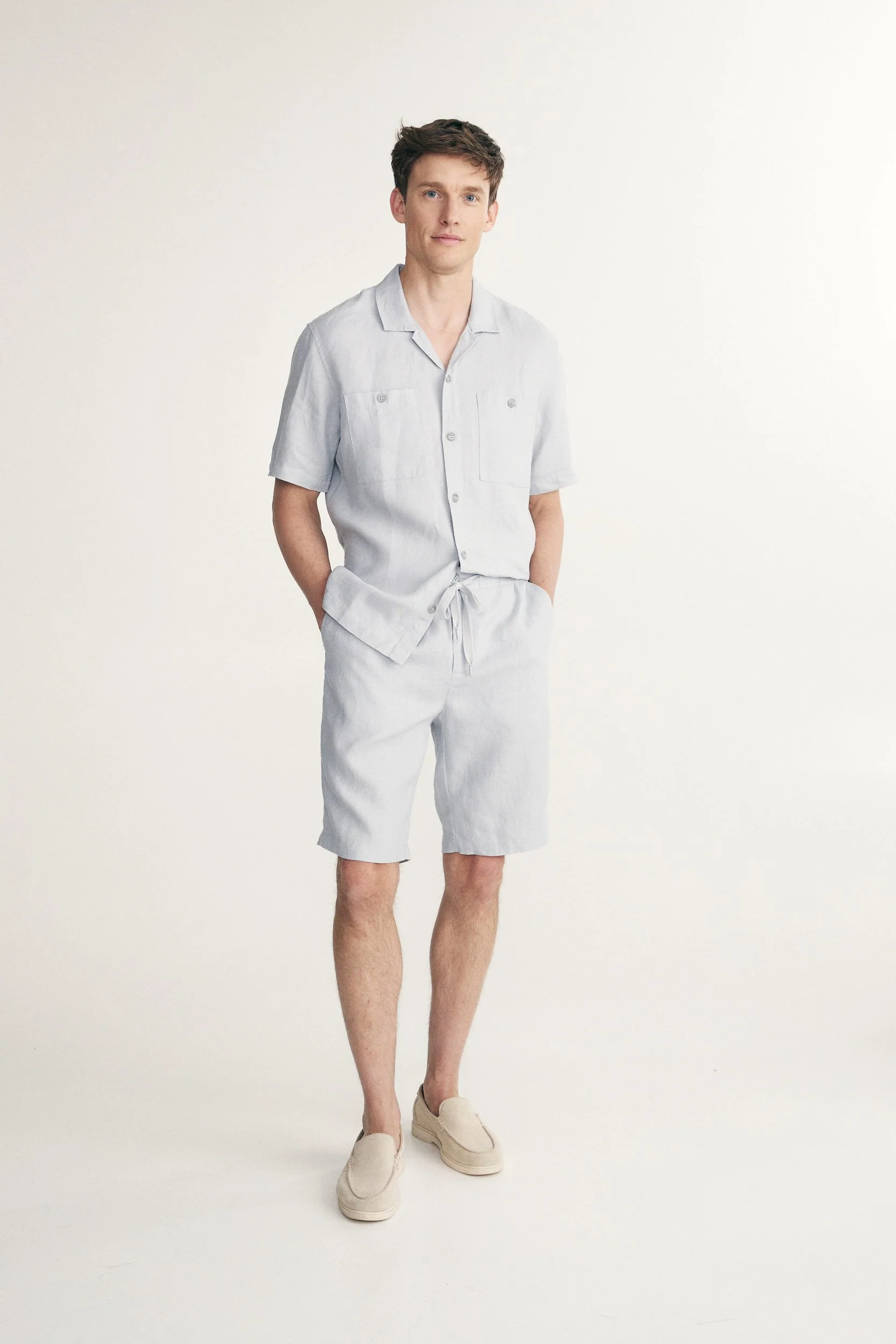 Linen bermuda with drawstring - Image 7