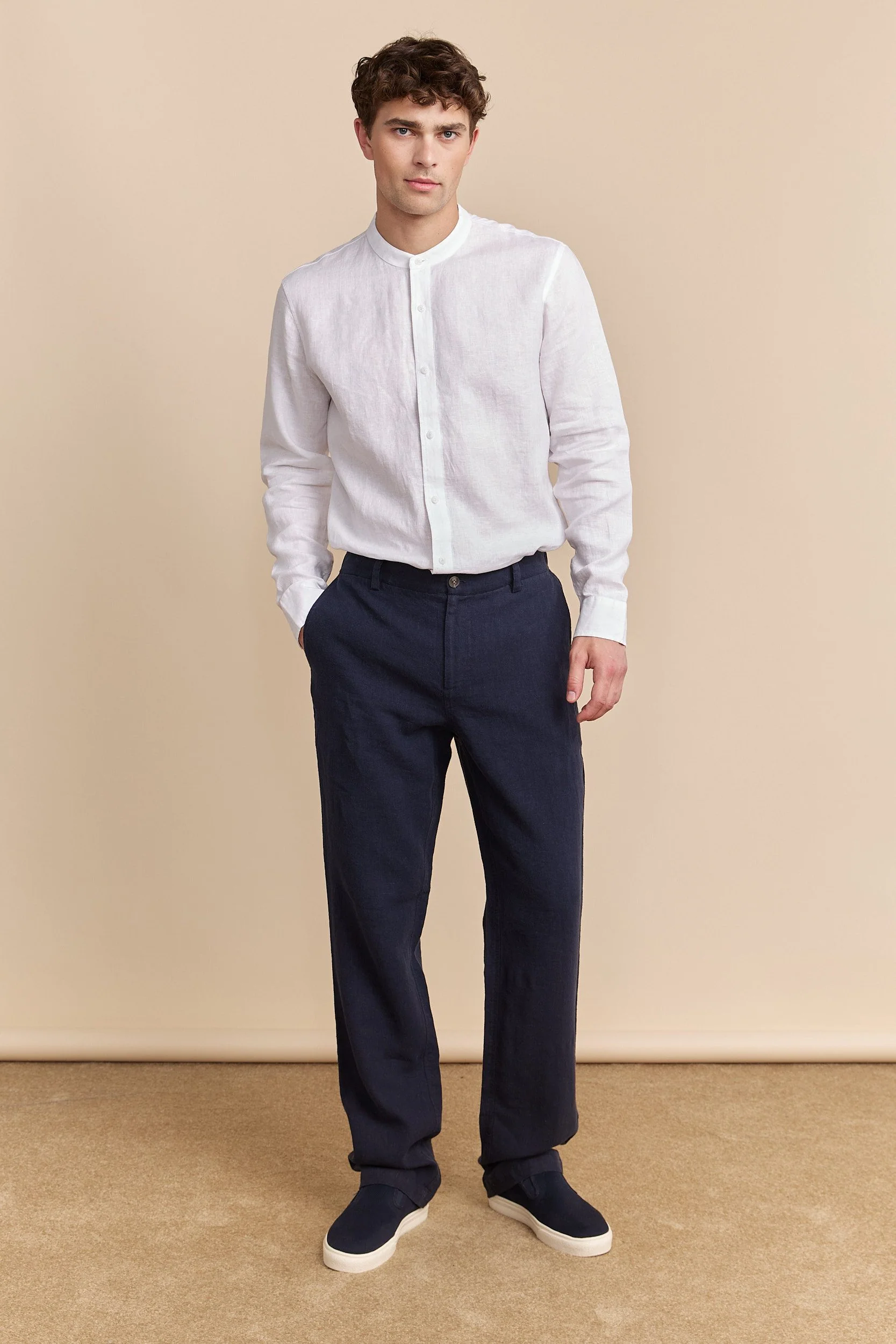 Linen pant with elastic sides - Image 9