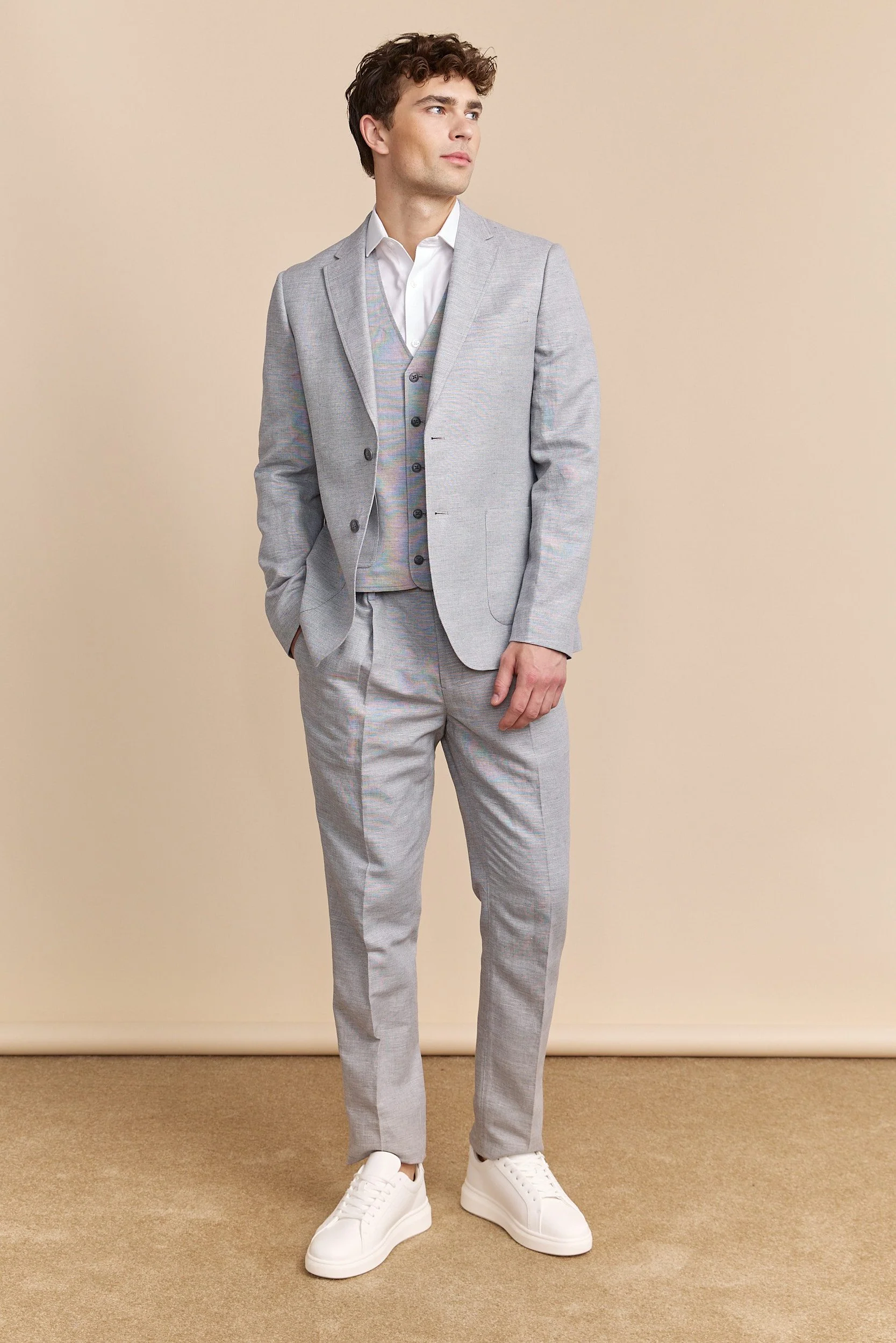 Linen pant with pleats & side buckles - Image 5