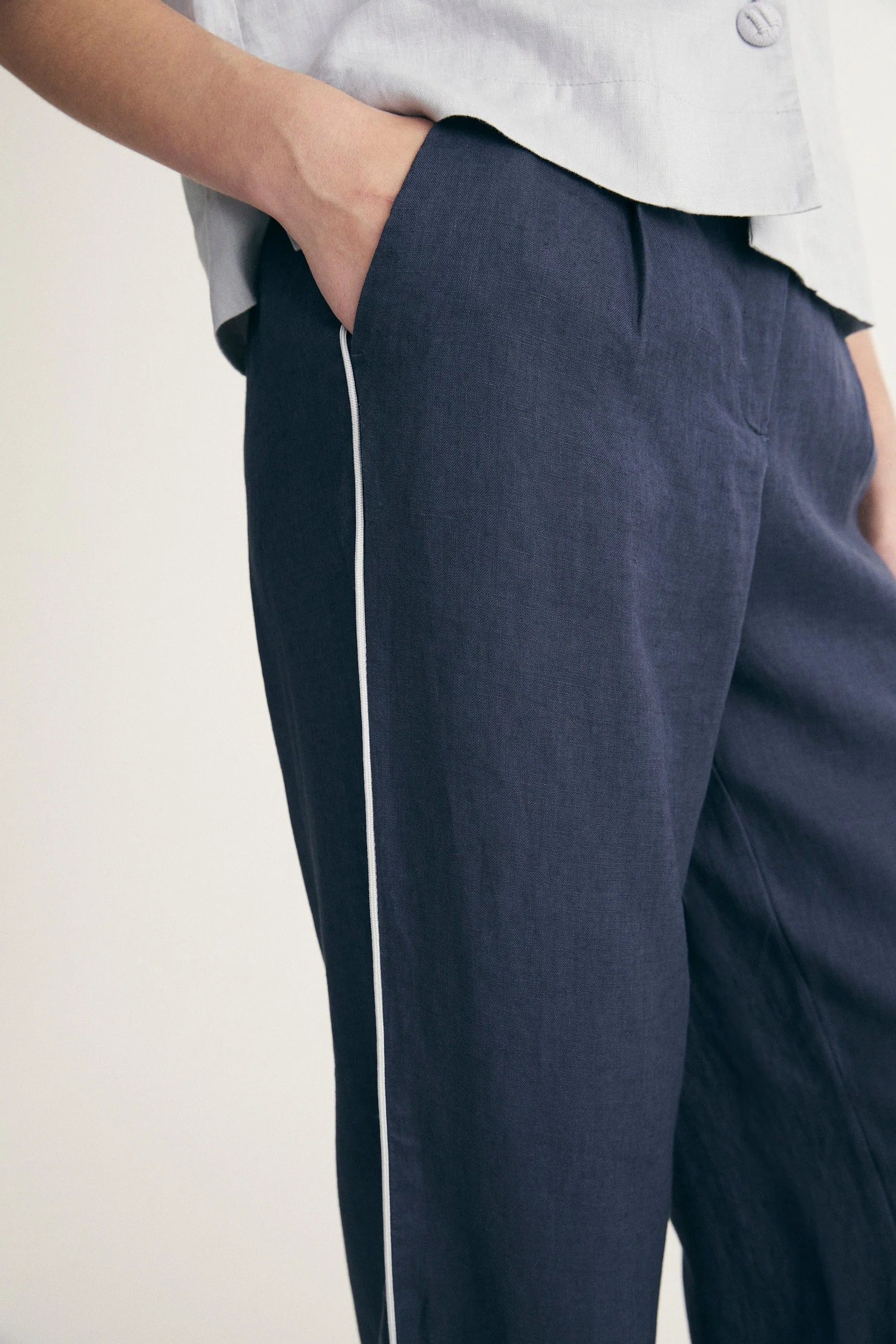 Linen pants with elastic - Image 3