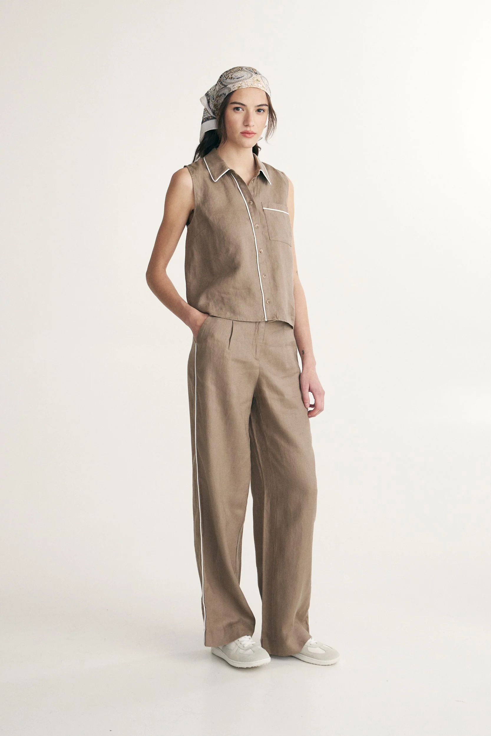 Linen pants with elastic - Image 4