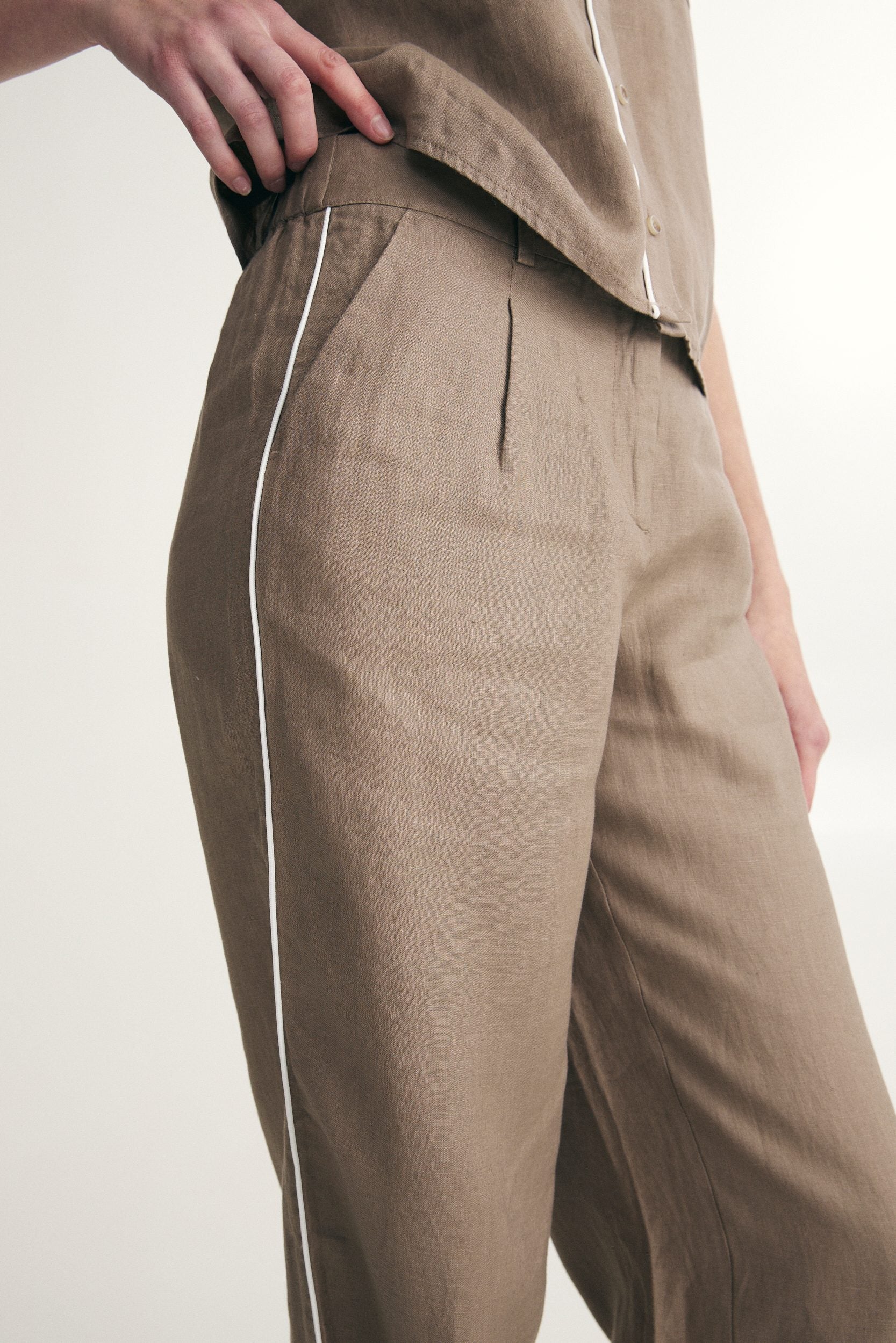 Linen pants with elastic - Image 6