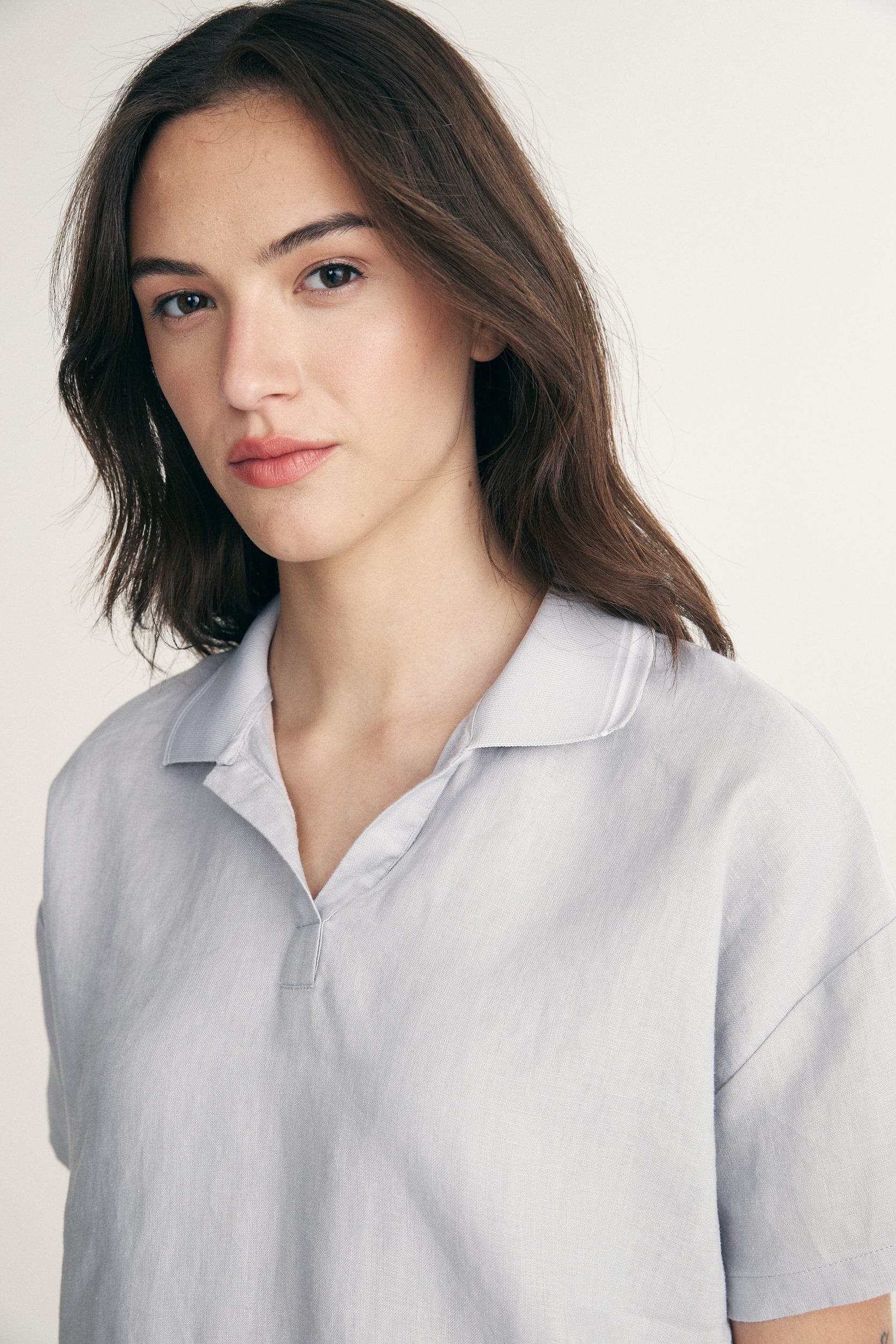 Linen shirt with drawstring - Image 9