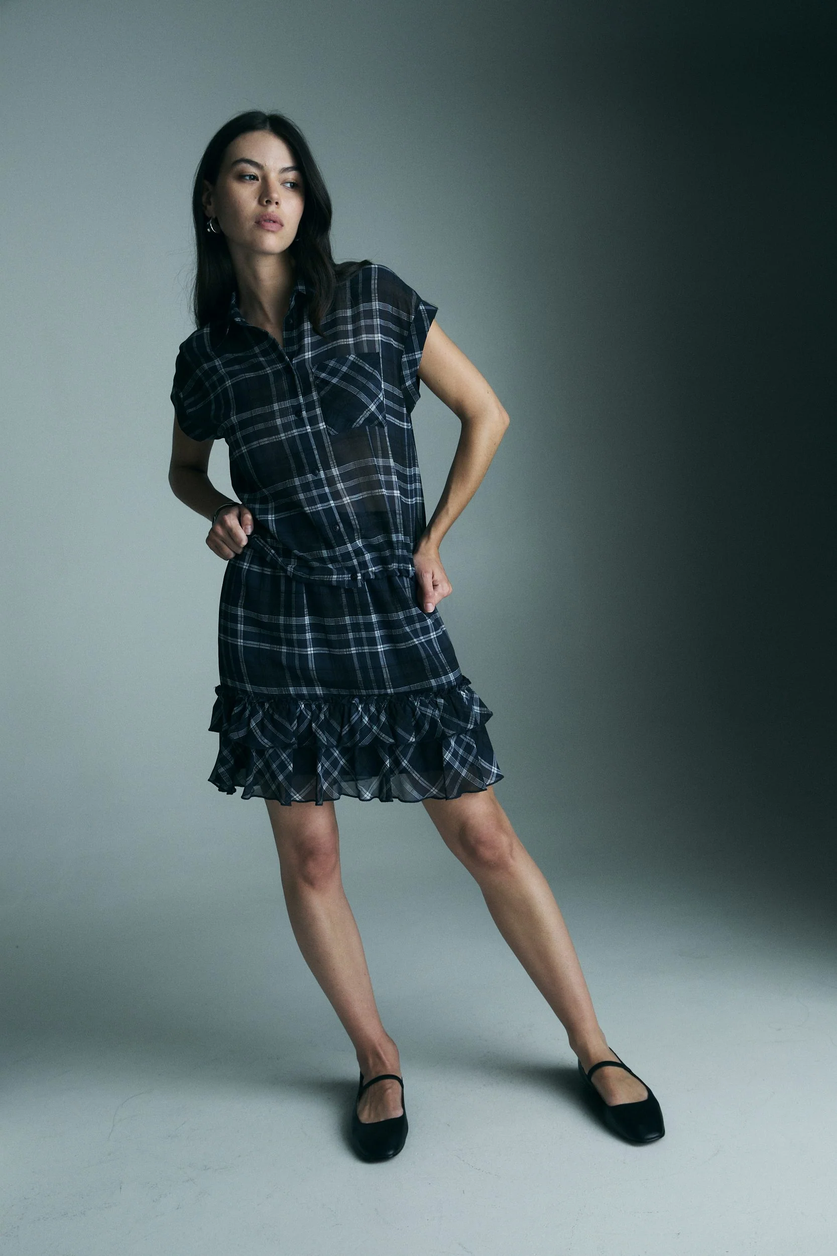 Loose plaid shirt