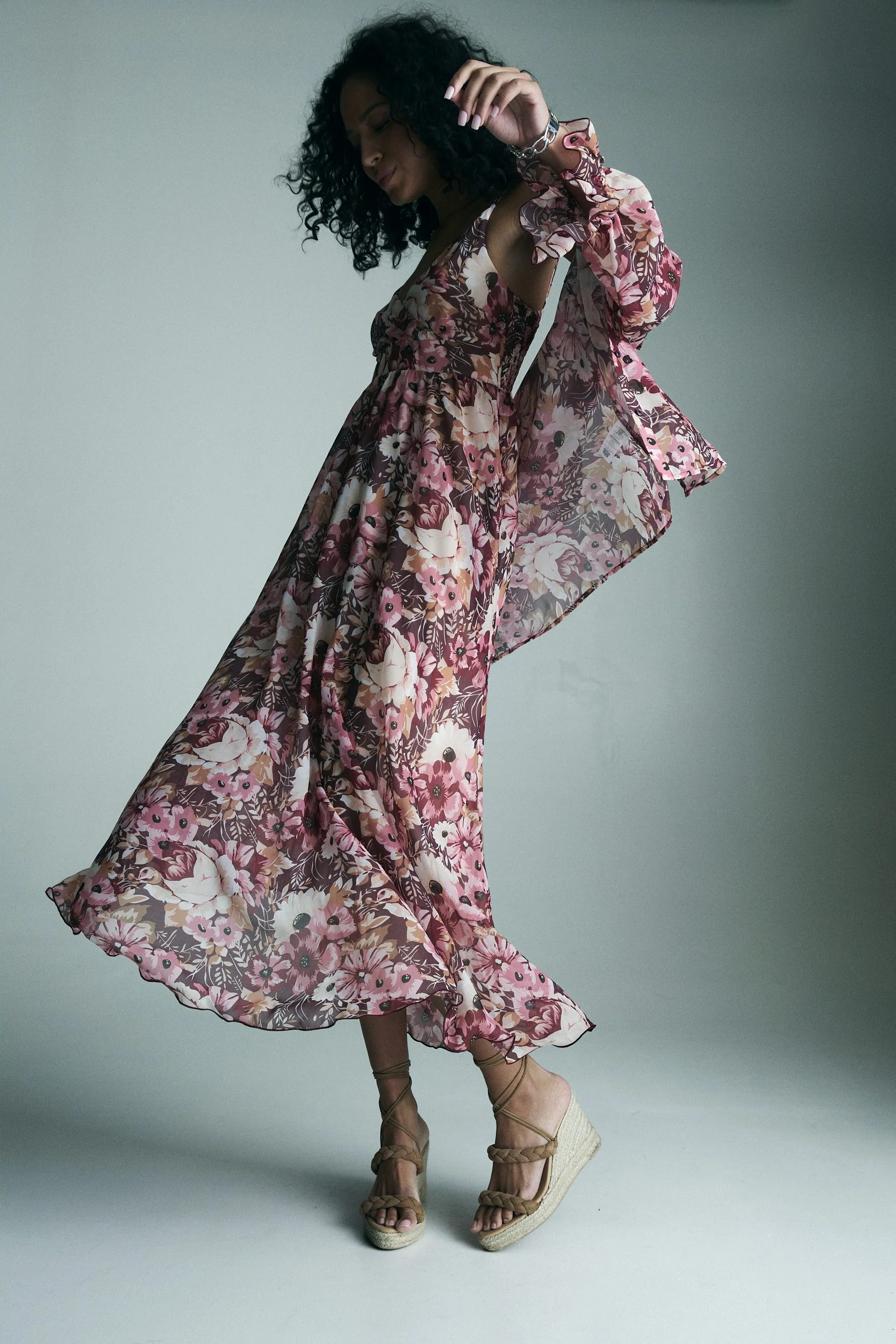 Maxi dress with floral print - Image 2